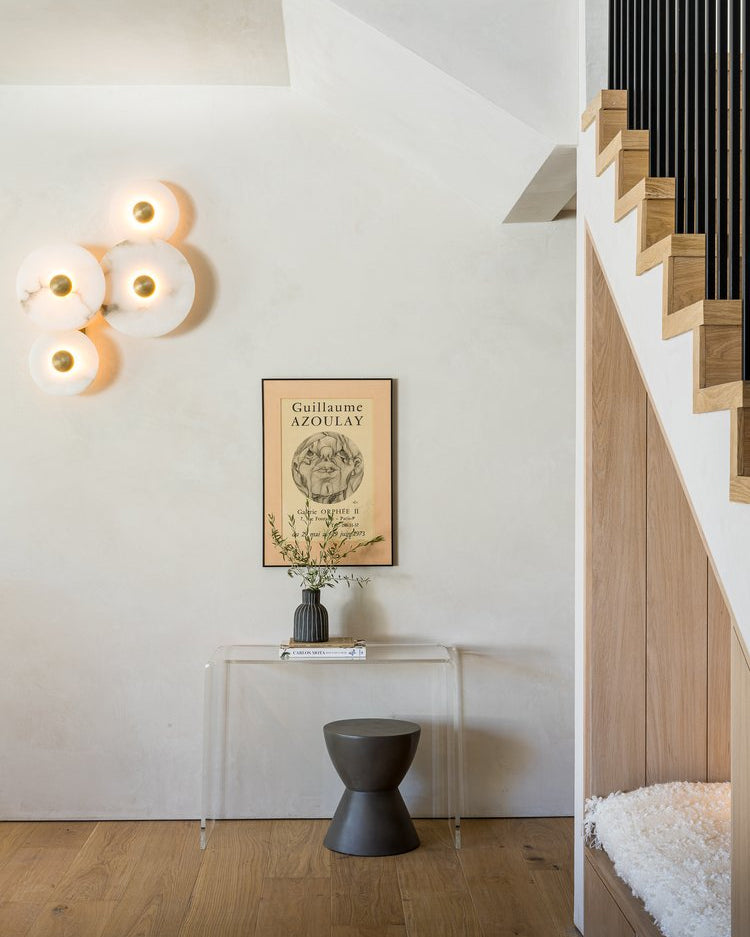 Slender Wall Lamp Alabaster Modern Minimalist