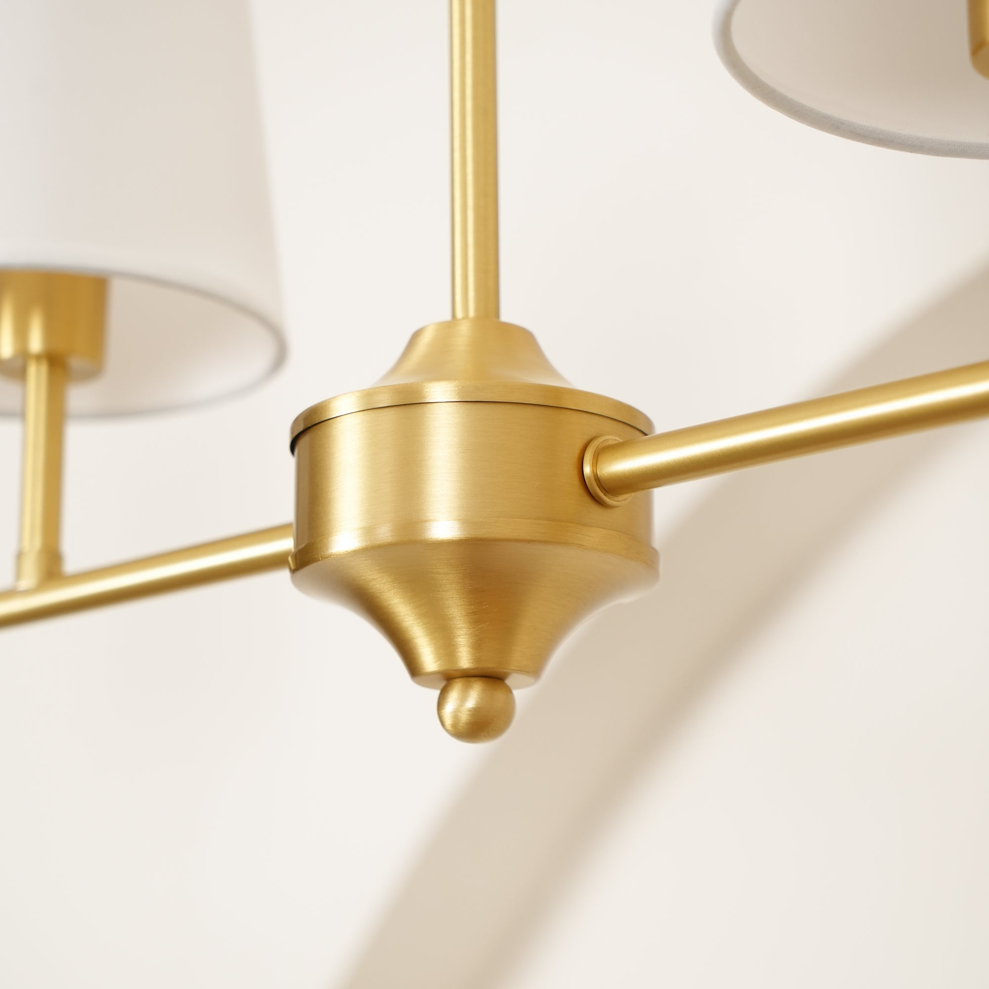 Lustra Chandelier Brass Curved Beige Linear-Neutral Decor