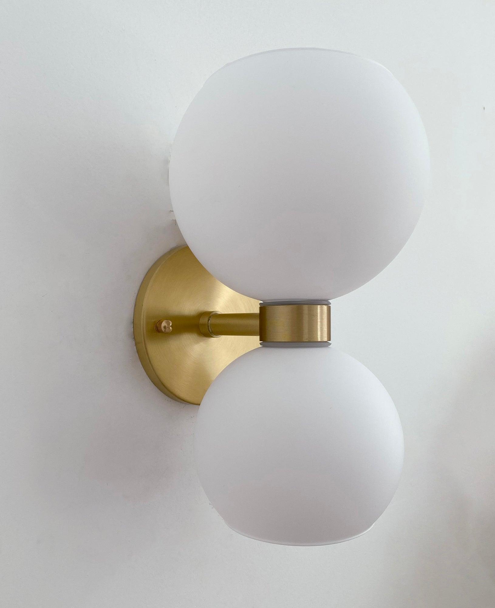 Umarion Round Pearl Glass Sconce Wall lamp-Neutral Decor