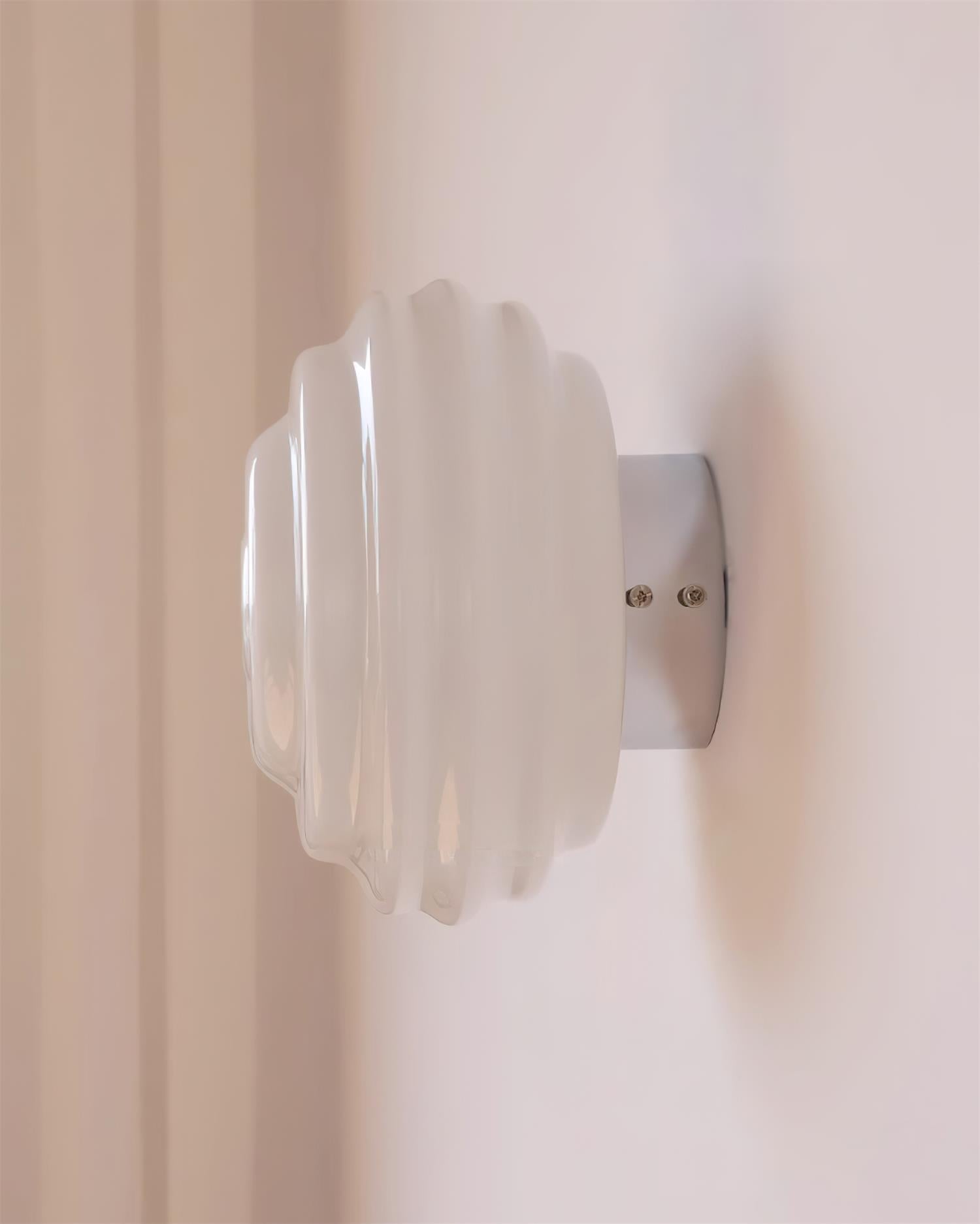 Duvia Rippled Glass Wall Lamp