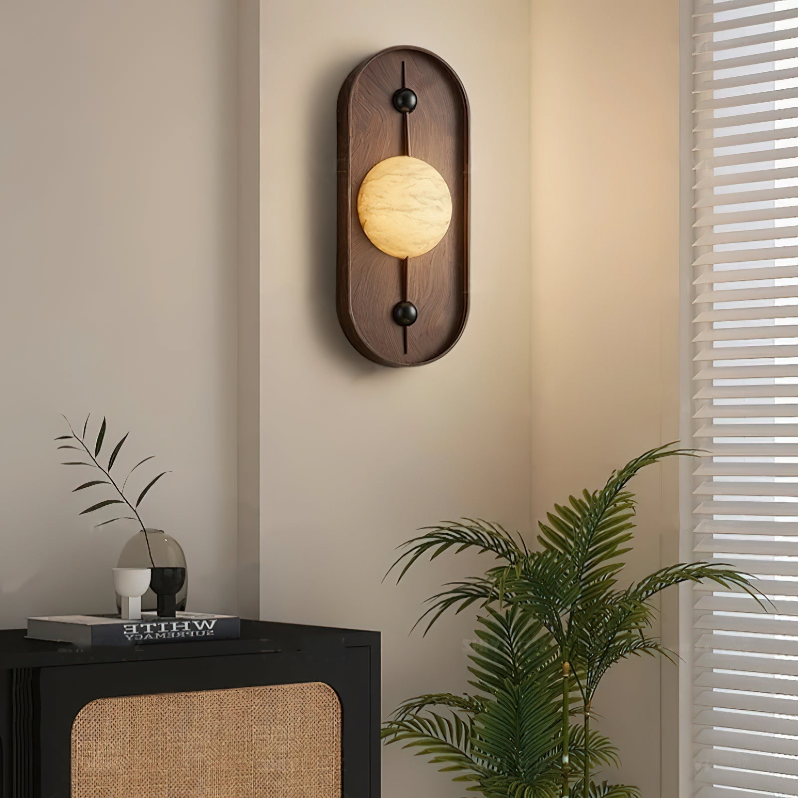 Livenq Orb Alabaster Wall Light-Neutral Decor