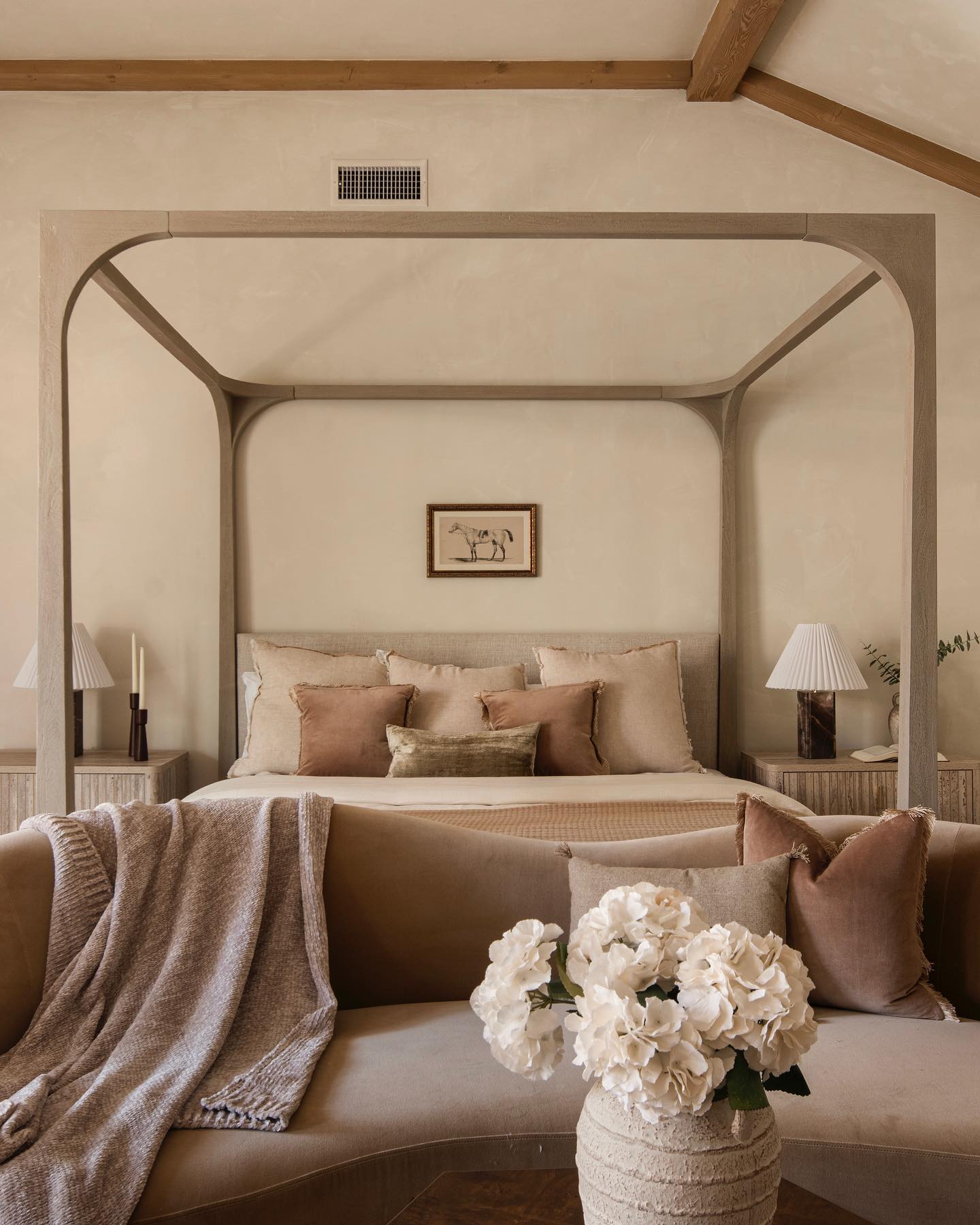 Bianca Table Lamp