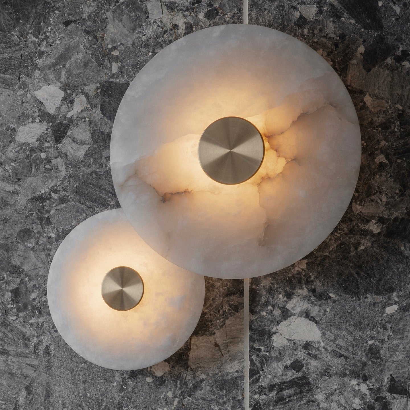 Ildvuvyu Alabaster Wall Lamp-Neutral Decor