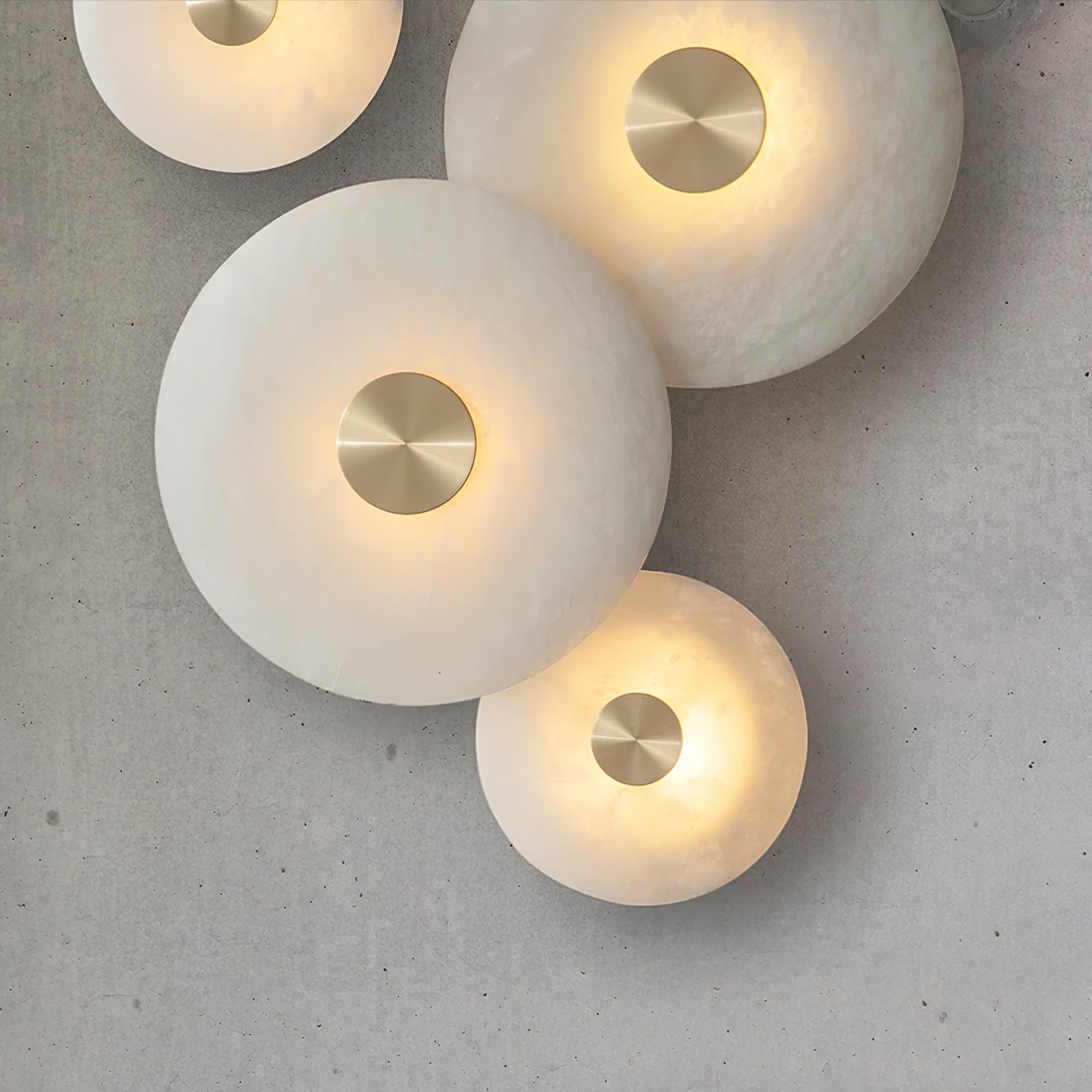 Ildvuvyu Alabaster Wall Lamp-Neutral Decor
