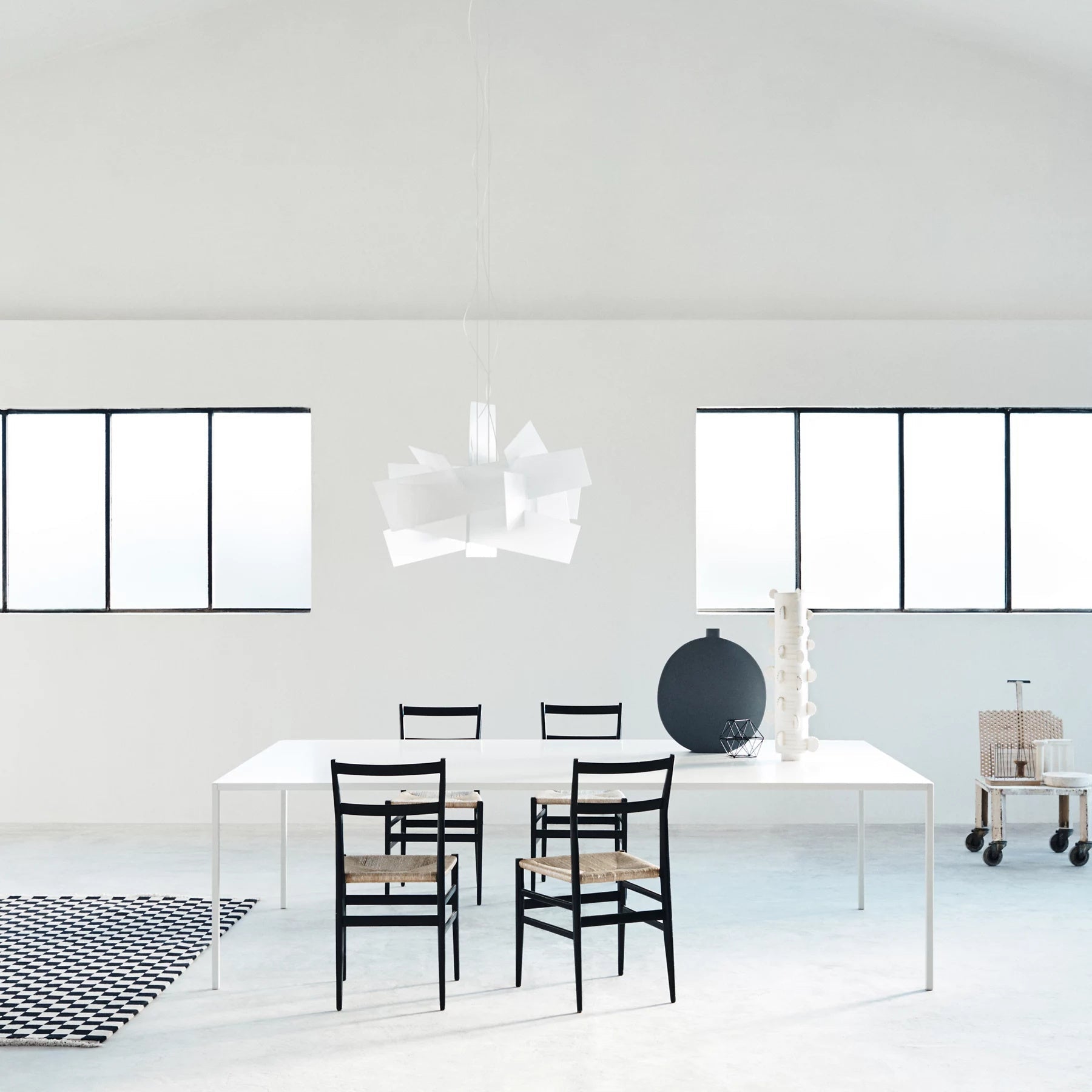 Vaelor Chandelier