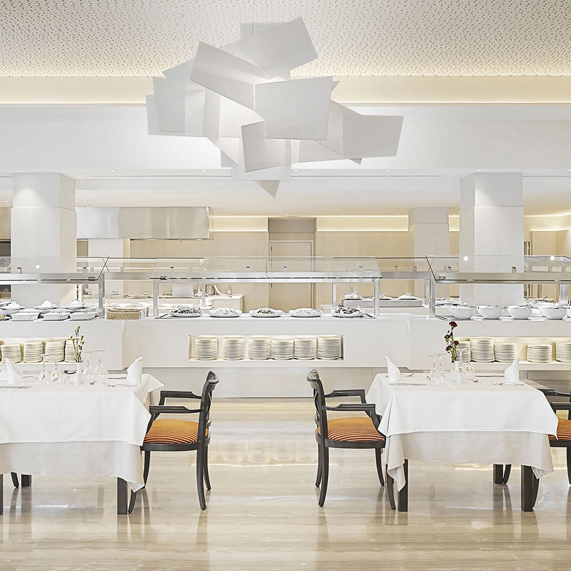 Vaelor Chandelier
