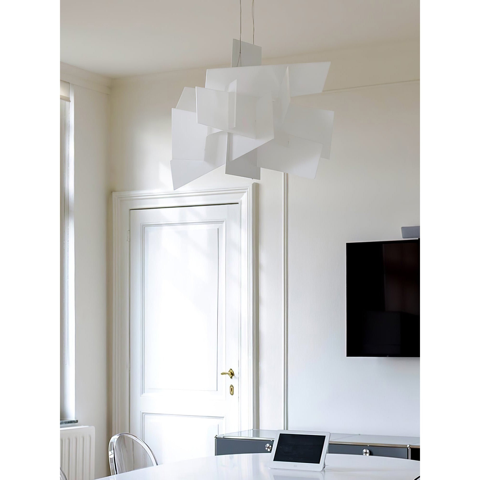 Vaelor Chandelier