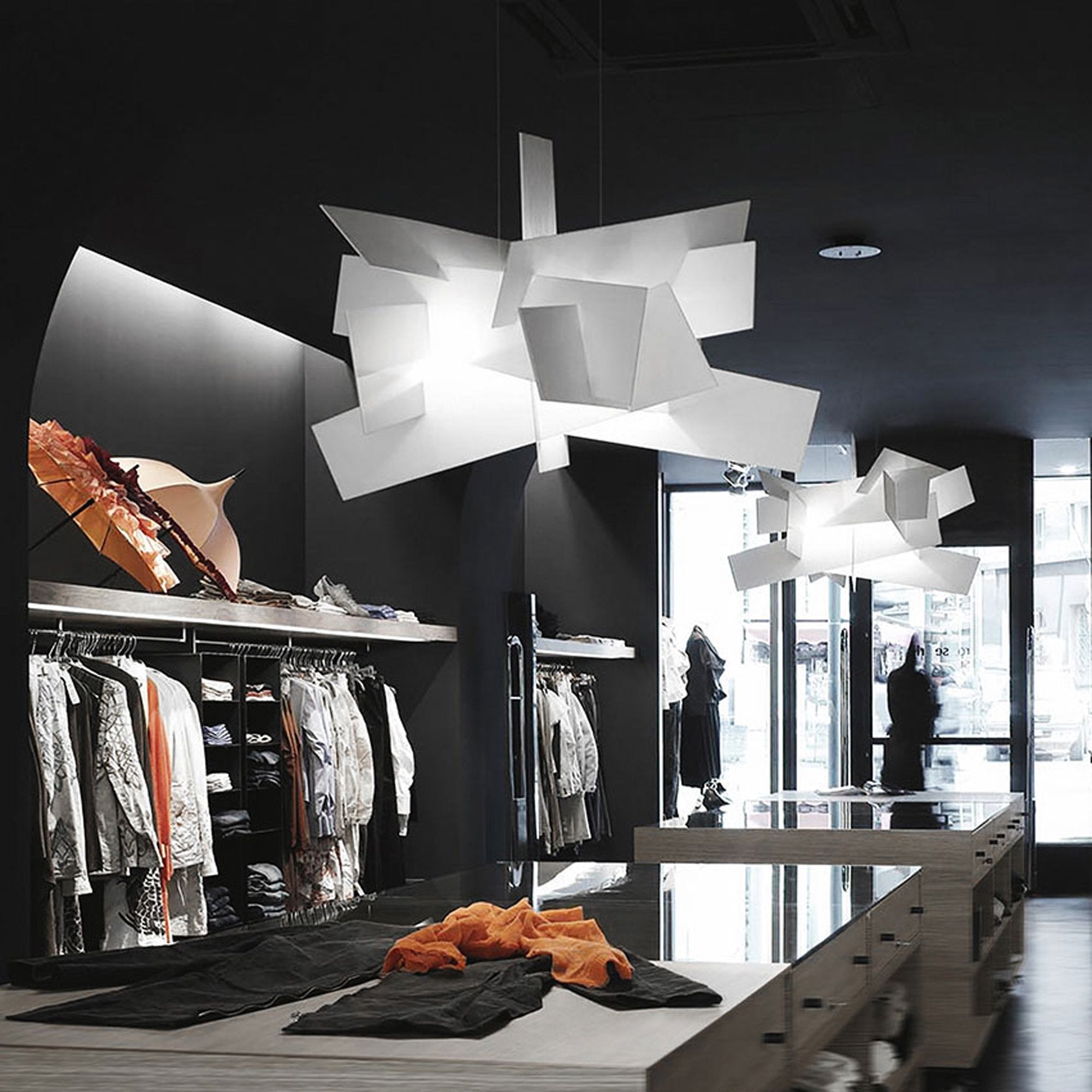 Vaelor Chandelier