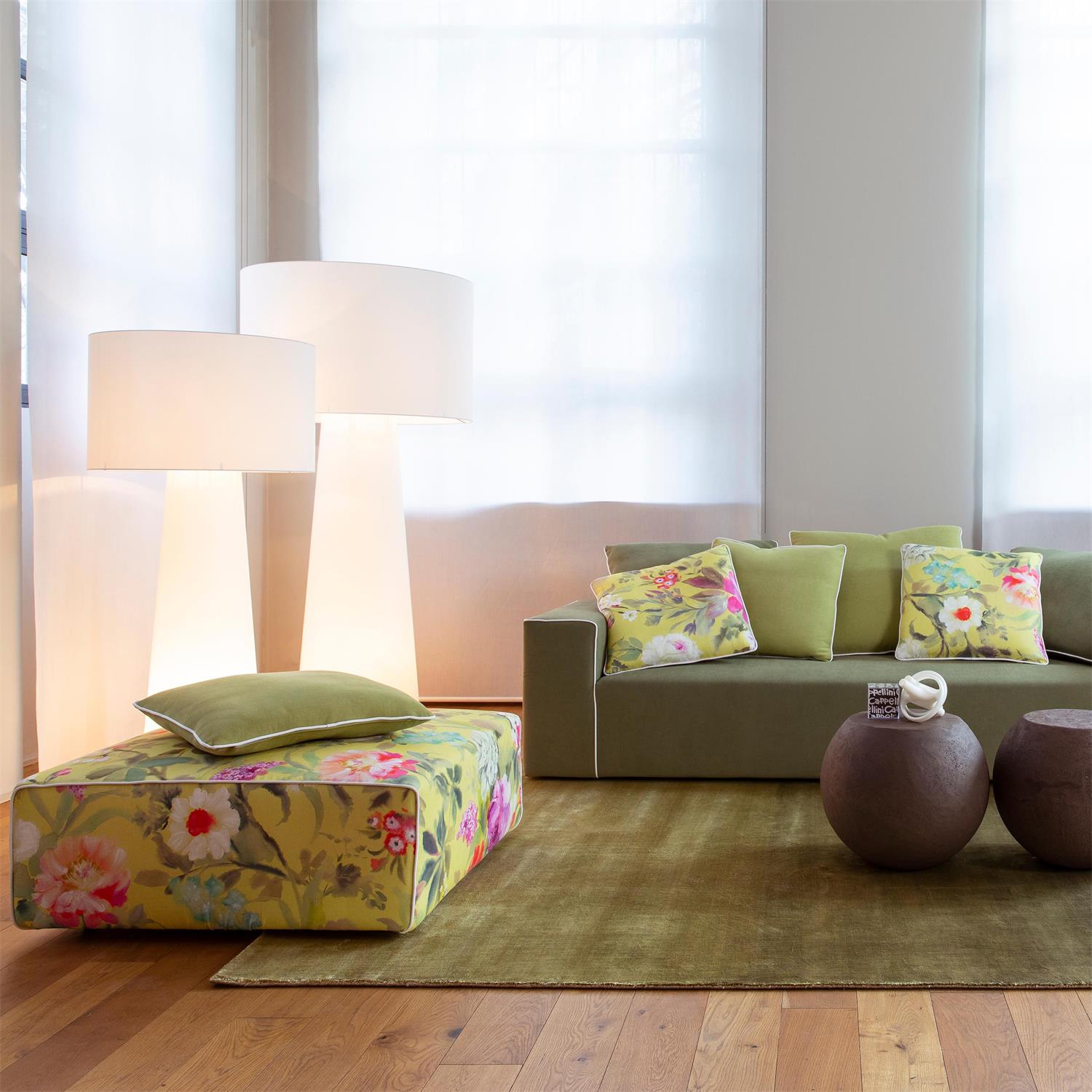 Sylva Floor Light