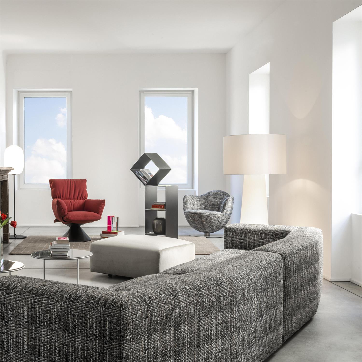 Sylva Floor Light