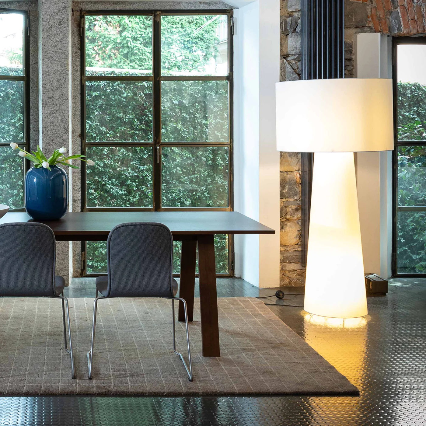 Sylva Floor Light