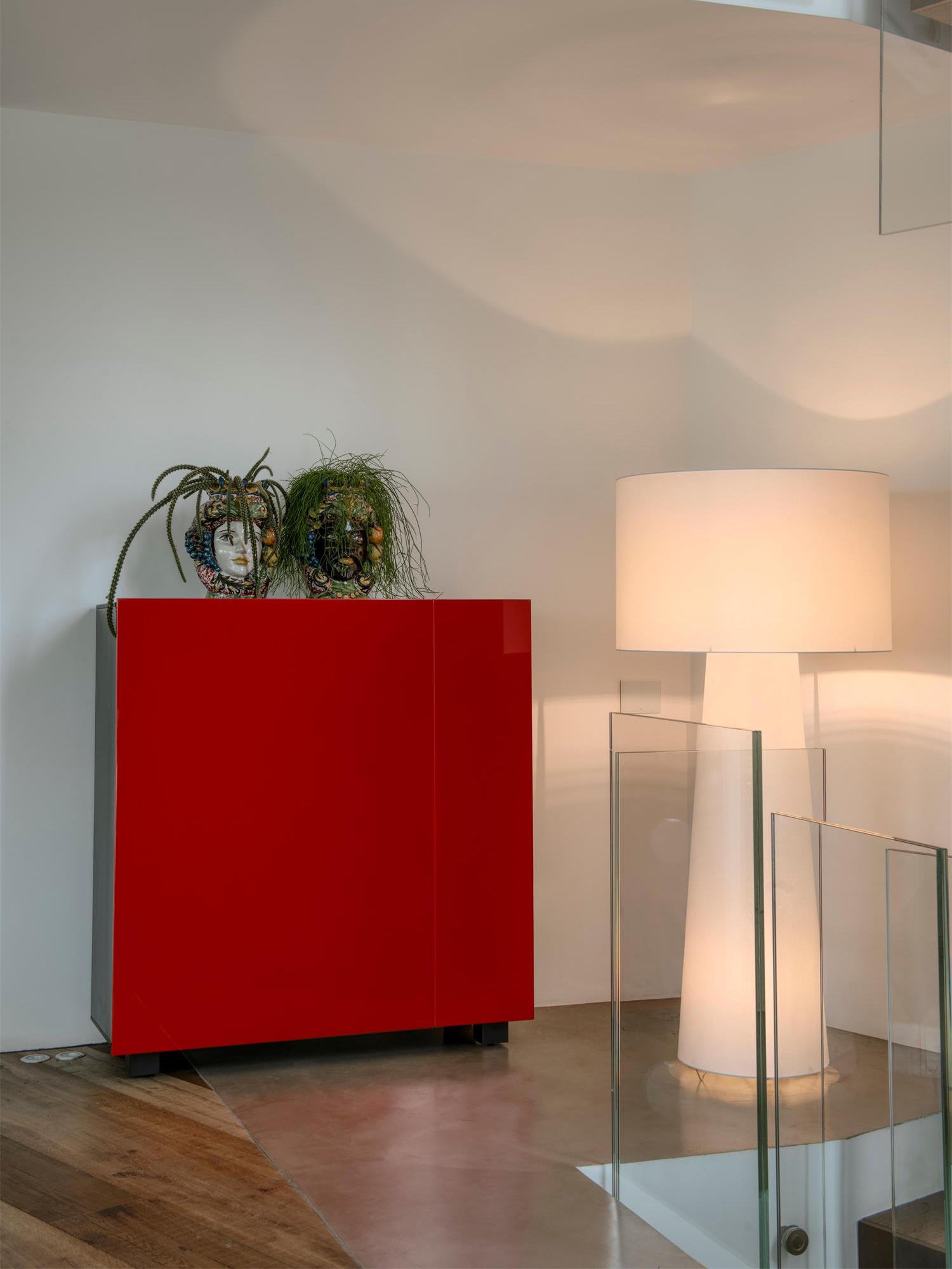 Sylva Floor Light