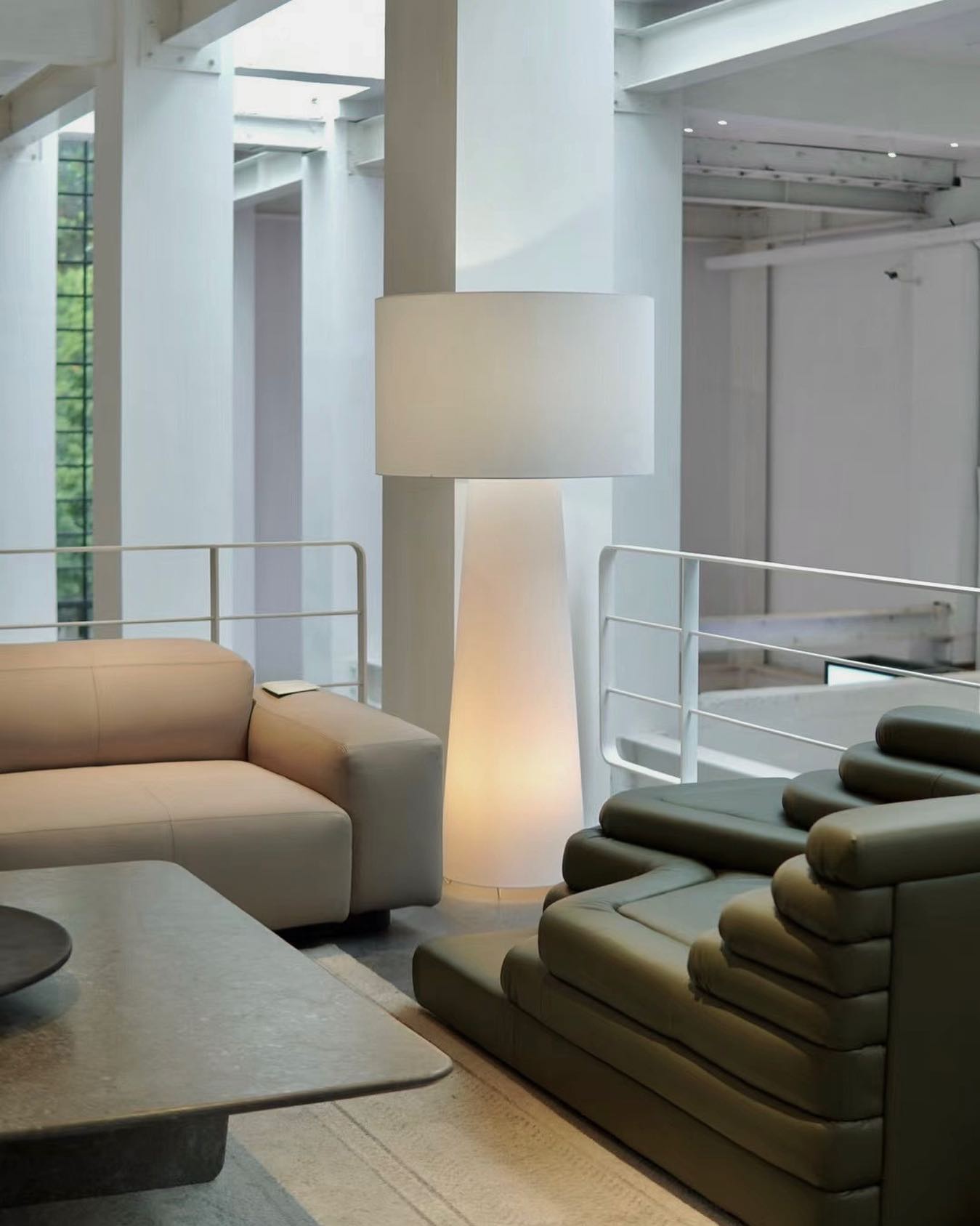 Sylva Floor Light