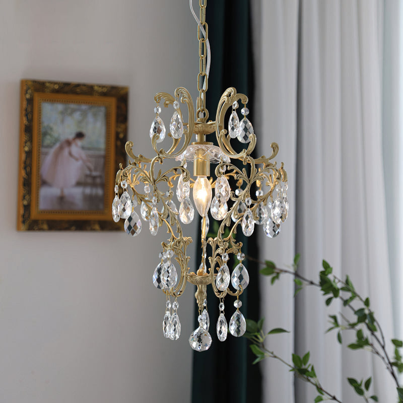 Full view of the pendant light with its hanging chain.