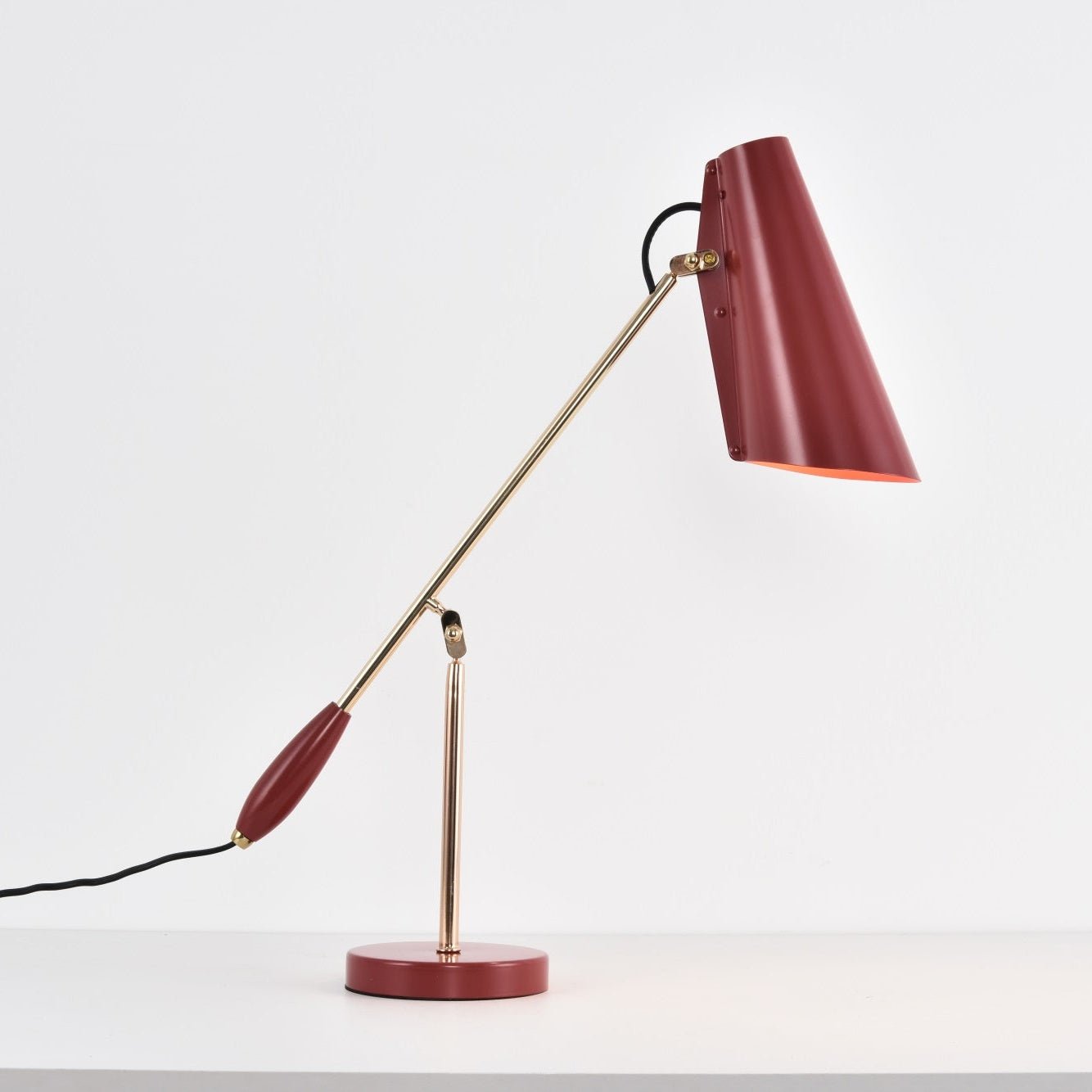 Orbix Steel Mid-Century Table Lamp-Neutral Decor