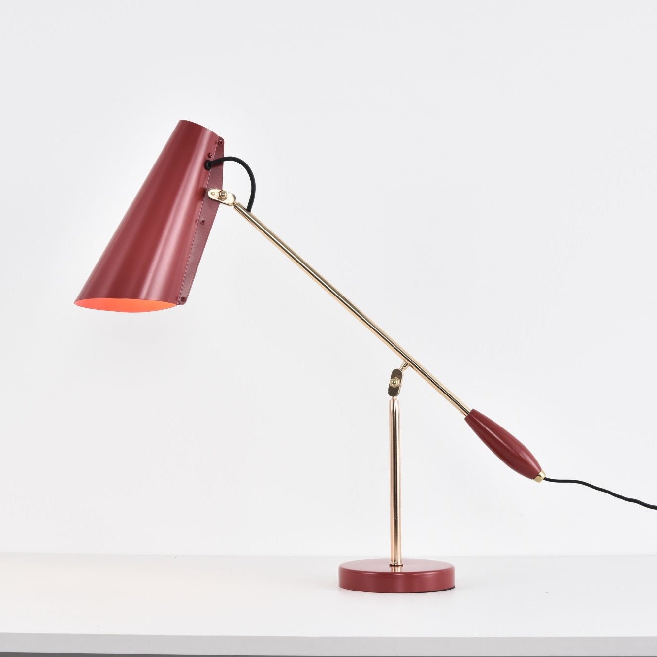 Orbix Steel Mid-Century Table Lamp-Neutral Decor