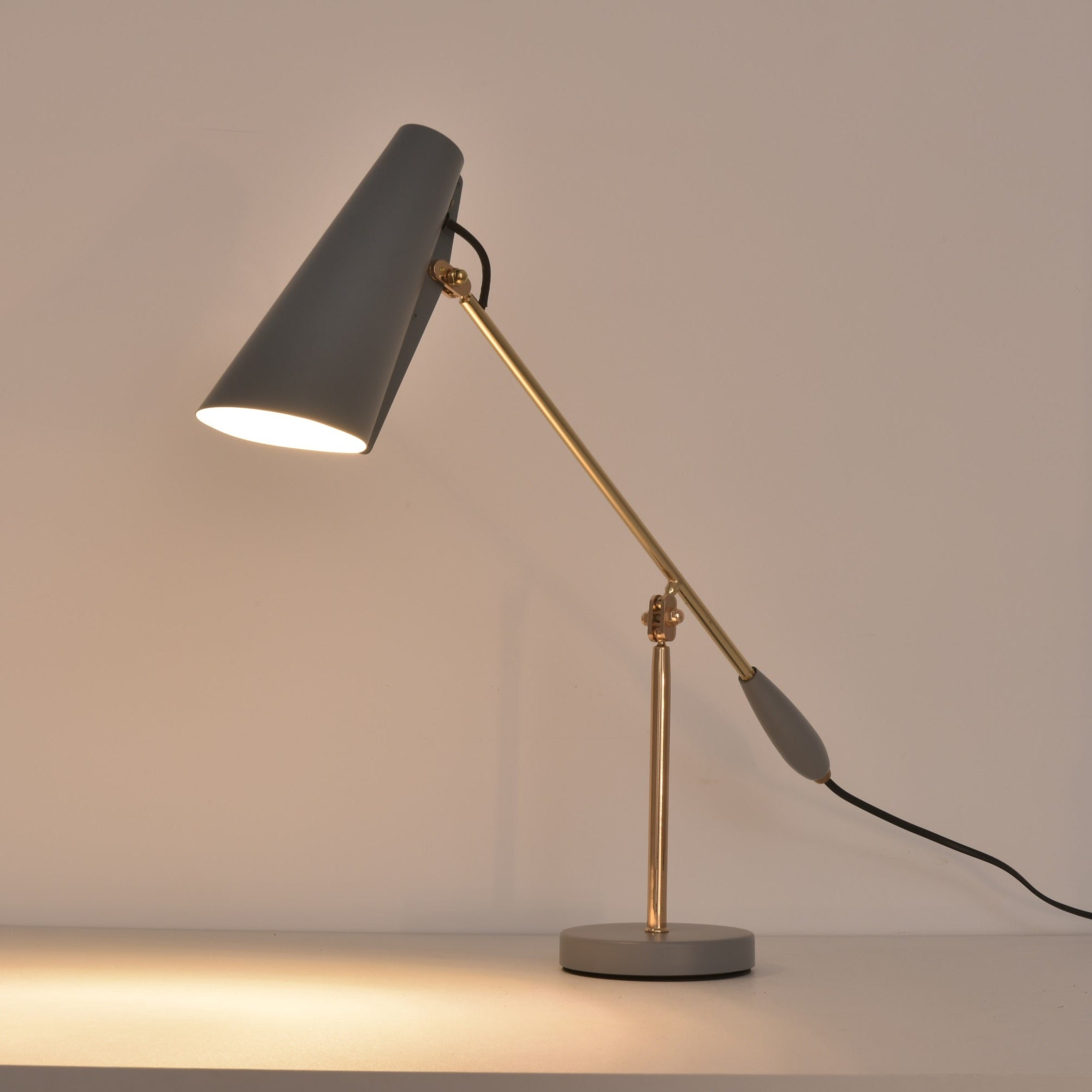 Orbix Steel Mid-Century Table Lamp-Neutral Decor