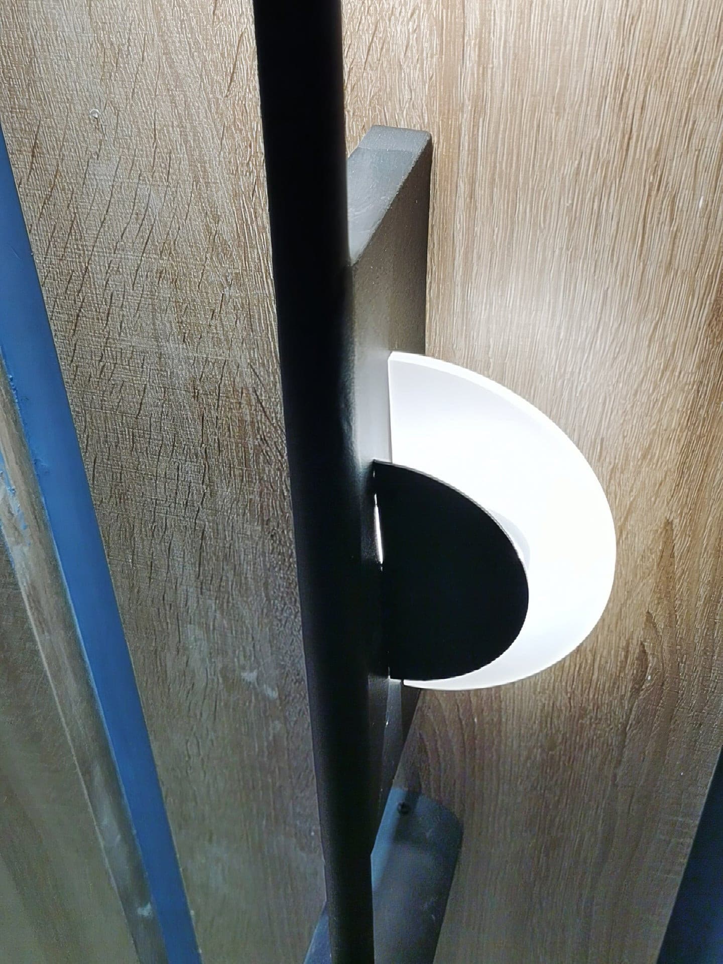 Slender Wall Lamp Alabaster Modern Minimalist