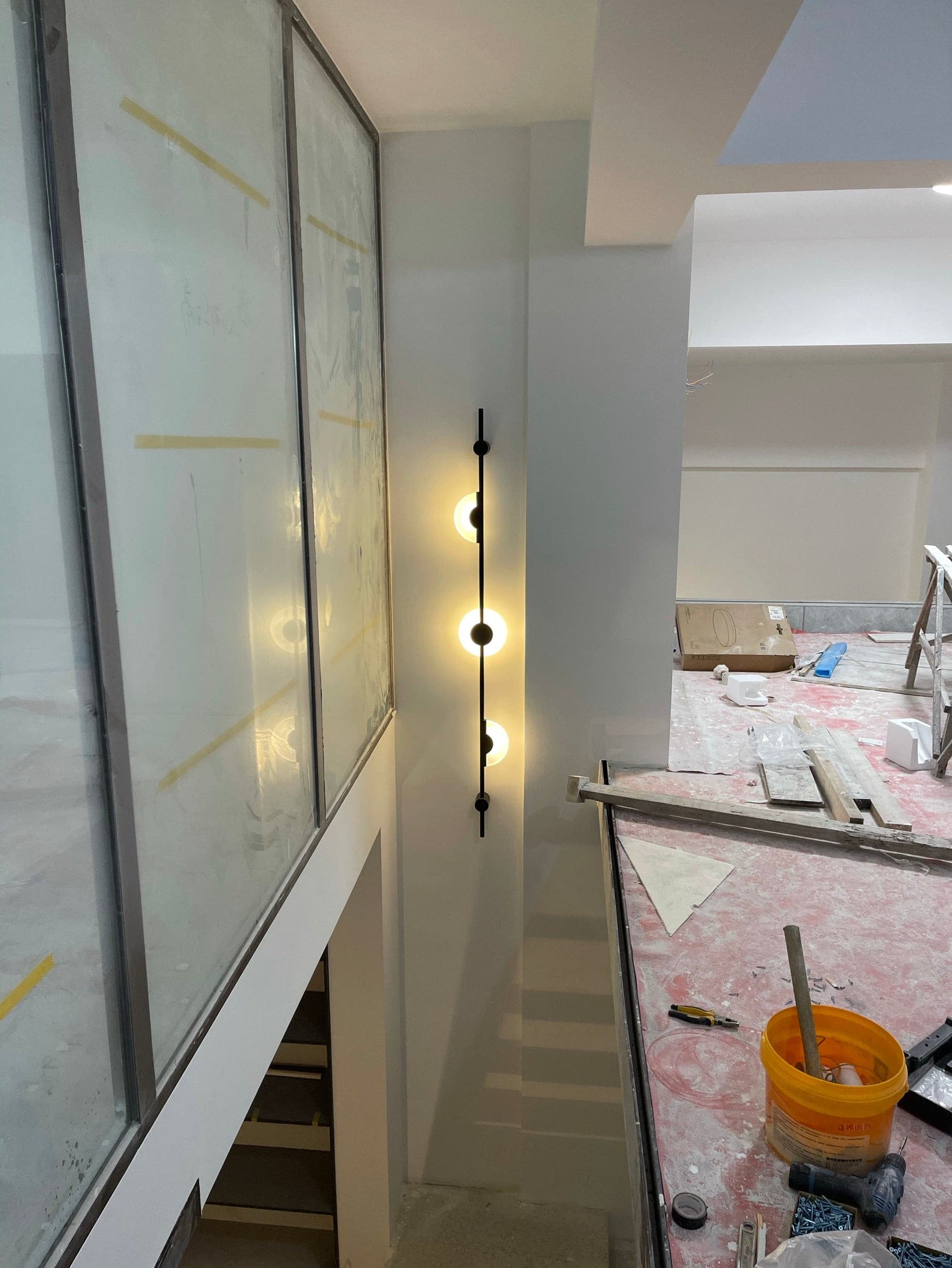 Slender Wall Lamp Alabaster Modern Minimalist