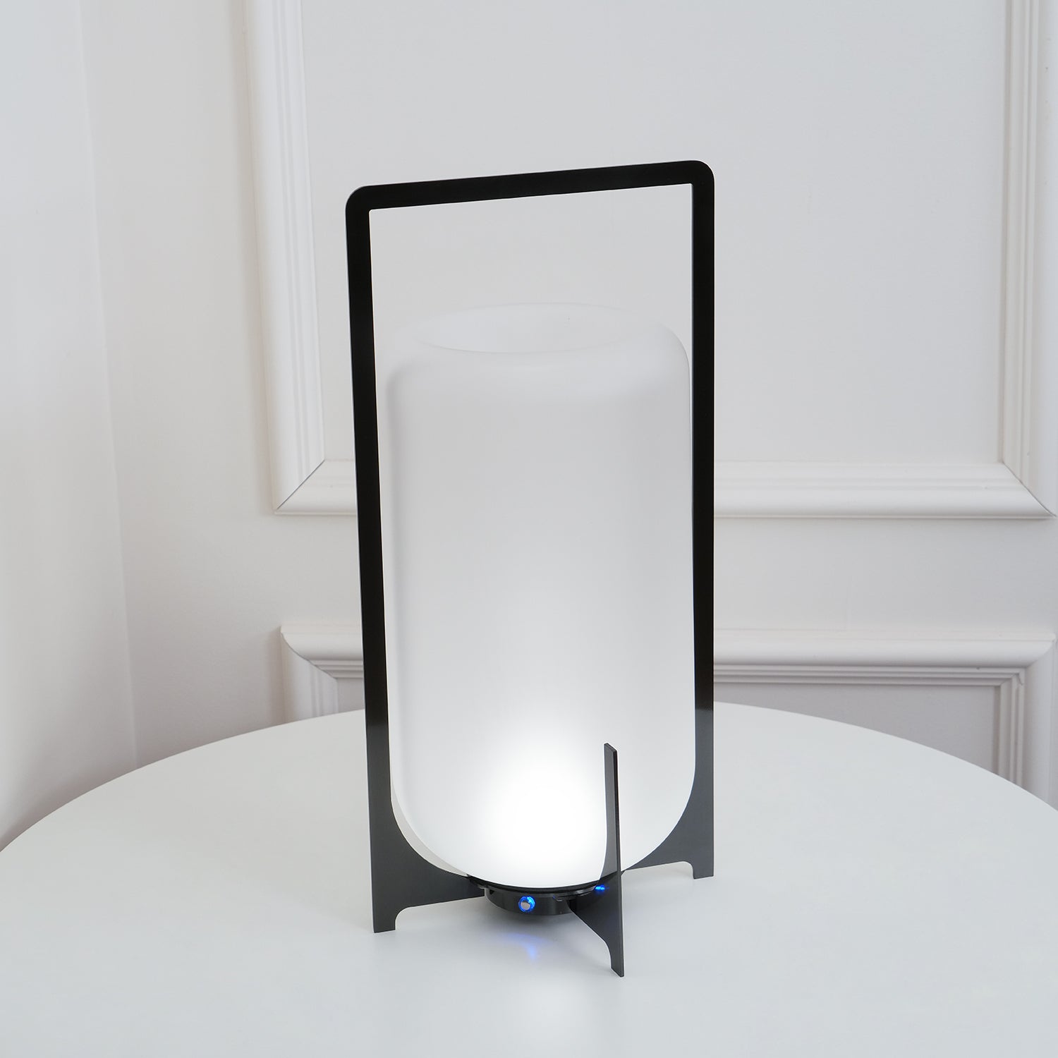 Adeline Minimalist Plastic Outdoor Light-Neutral Decor