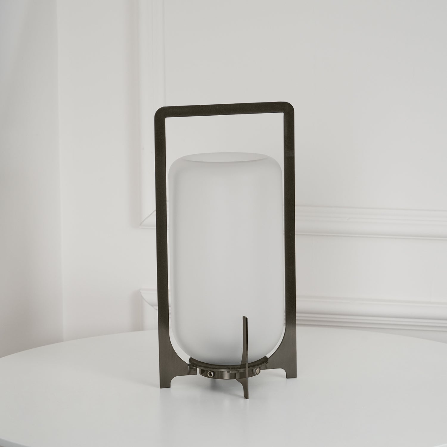 Isvyn Steel Plastic Minimalist Table Lamp-Neutral Decor