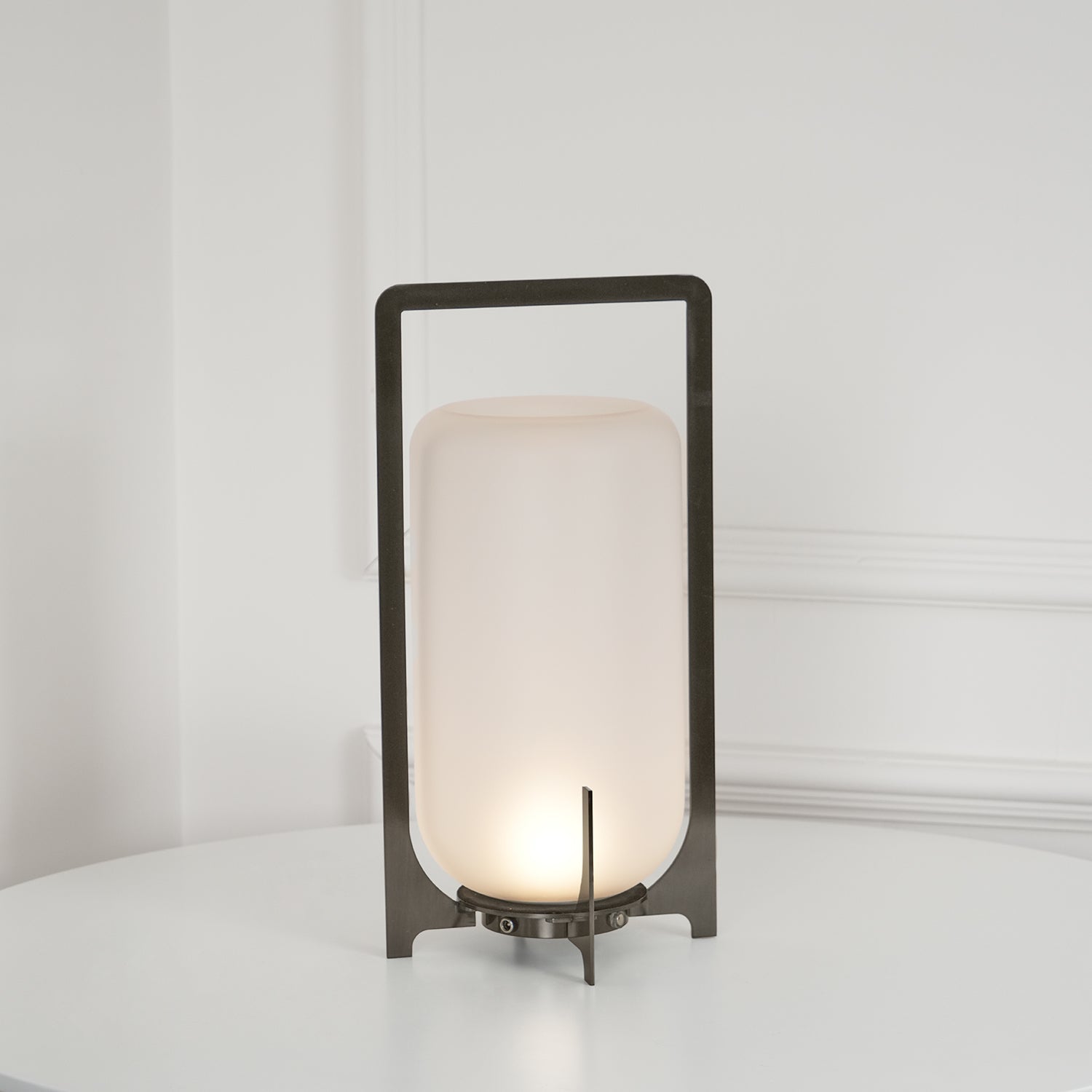Isvyn Steel Plastic Minimalist Table Lamp-Neutral Decor