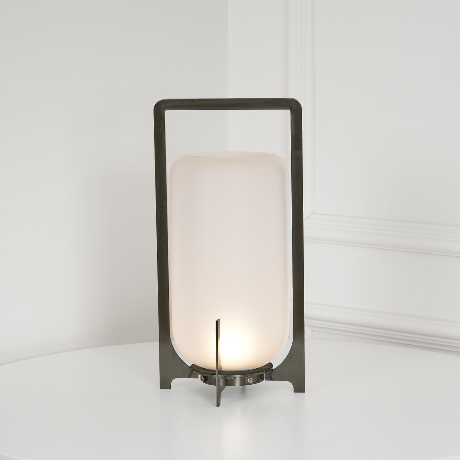 Isvyn Steel Plastic Minimalist Table Lamp-Neutral Decor