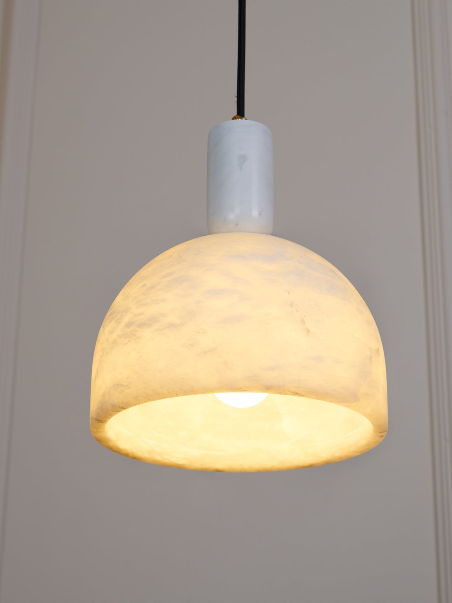 Leda Minimalist Alabaster Pendant Light-Neutral Decor