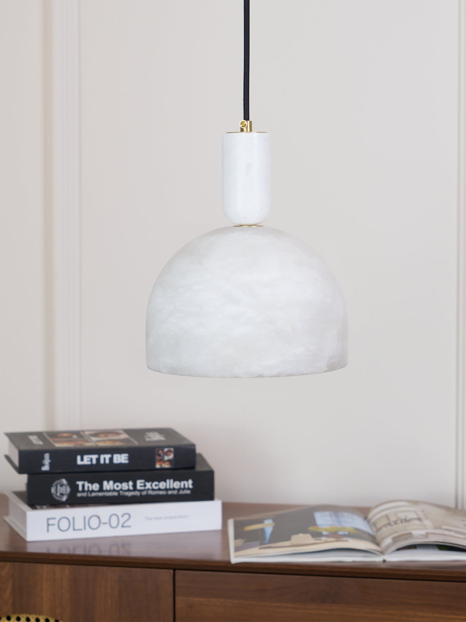 Leda Minimalist Alabaster Pendant Light-Neutral Decor