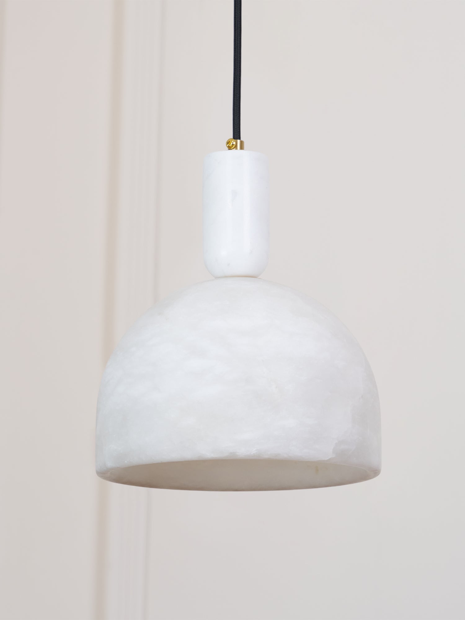 Leda Minimalist Alabaster Pendant Light-Neutral Decor