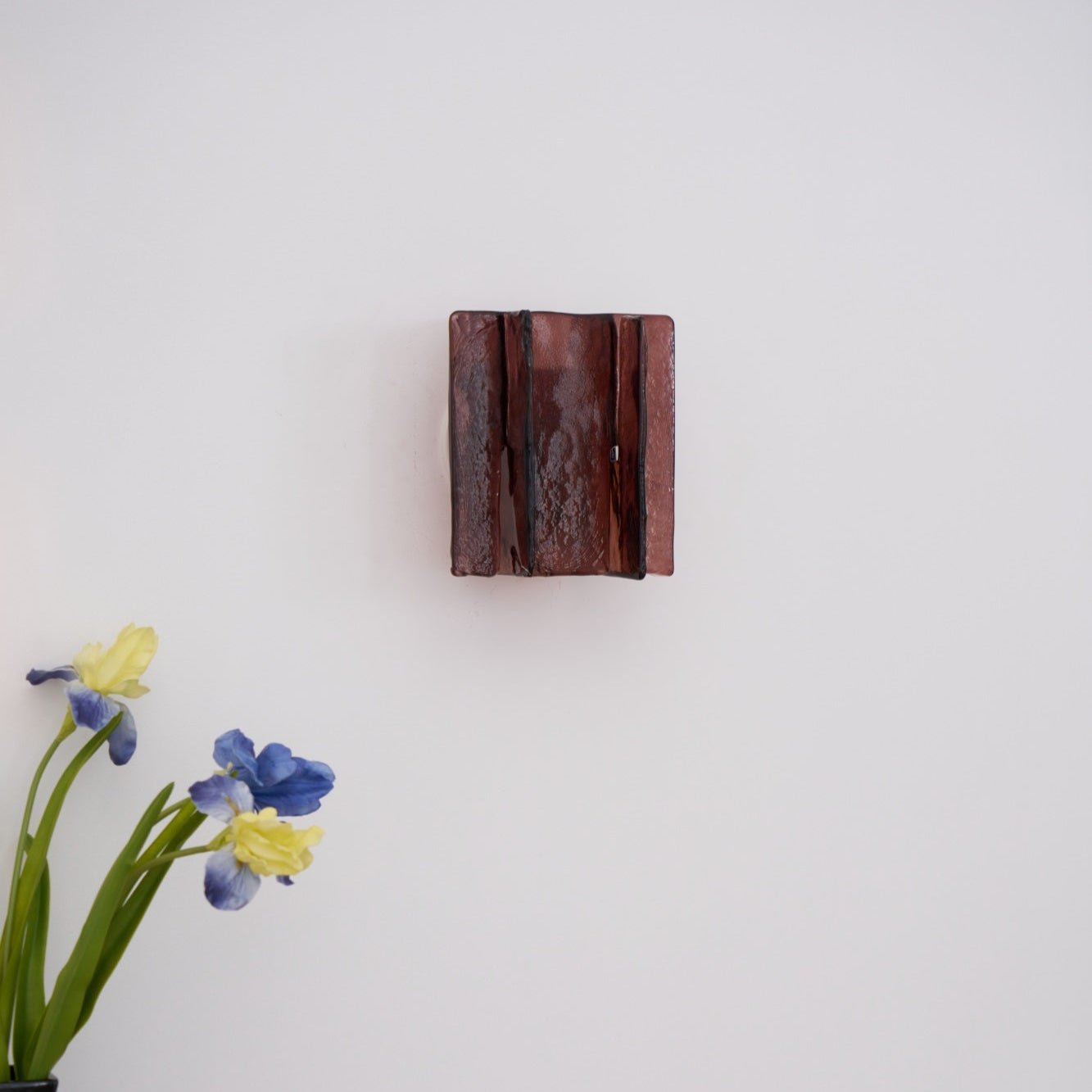 Erove Glass Artistic Wall Lamp-Neutral Decor