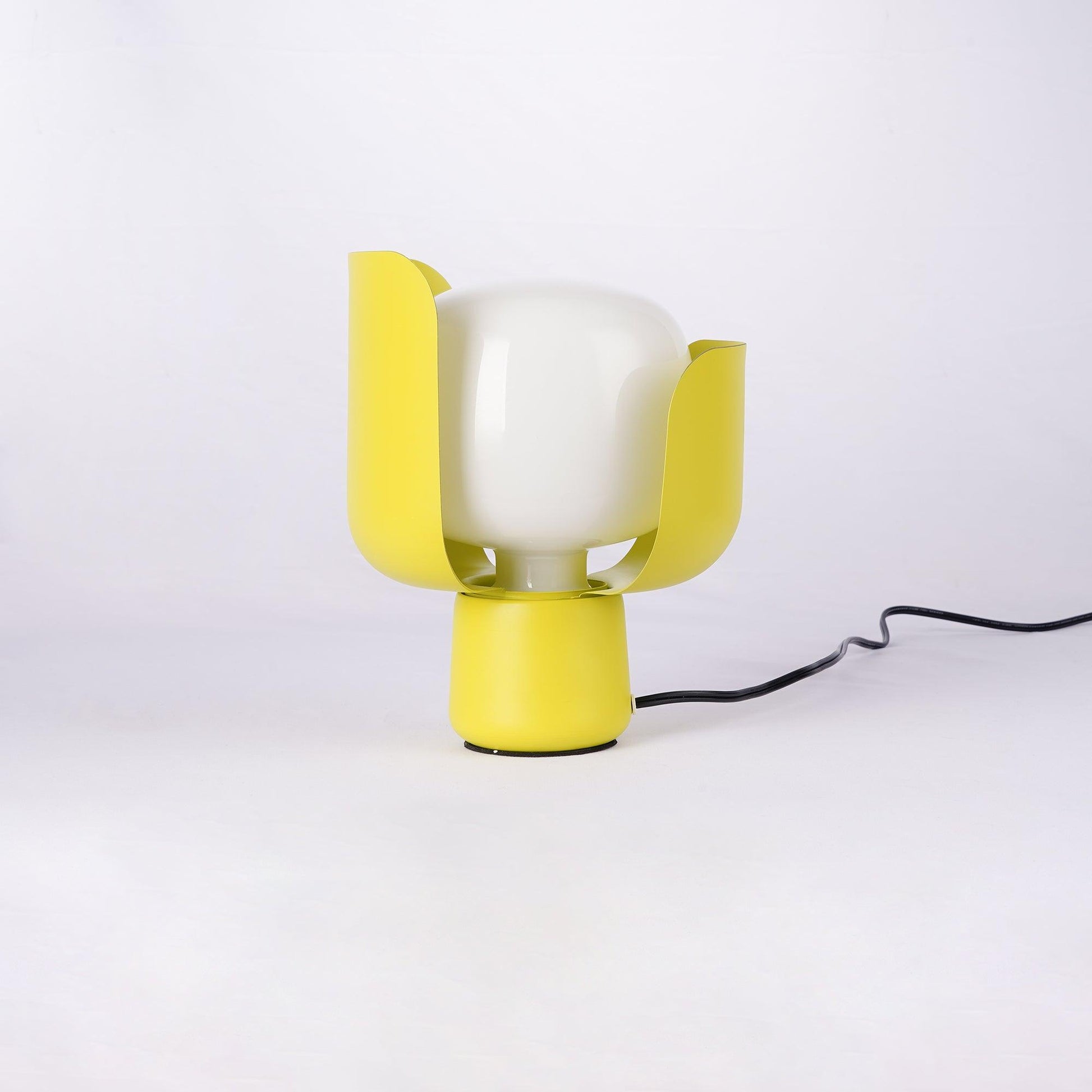 Zuri Plastic Minimalist Table Lamp-Neutral Decor