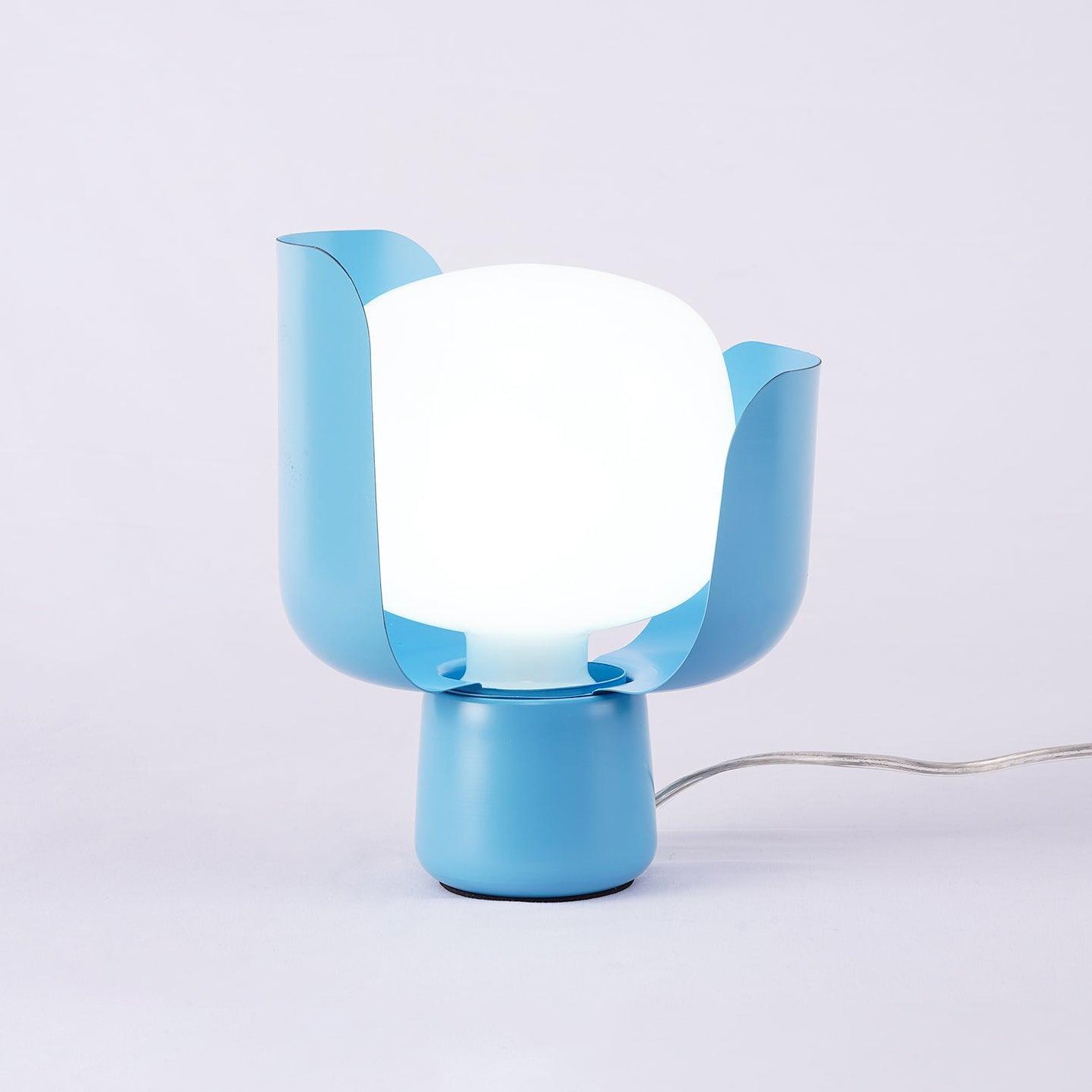 Zuri Plastic Minimalist Table Lamp-Neutral Decor