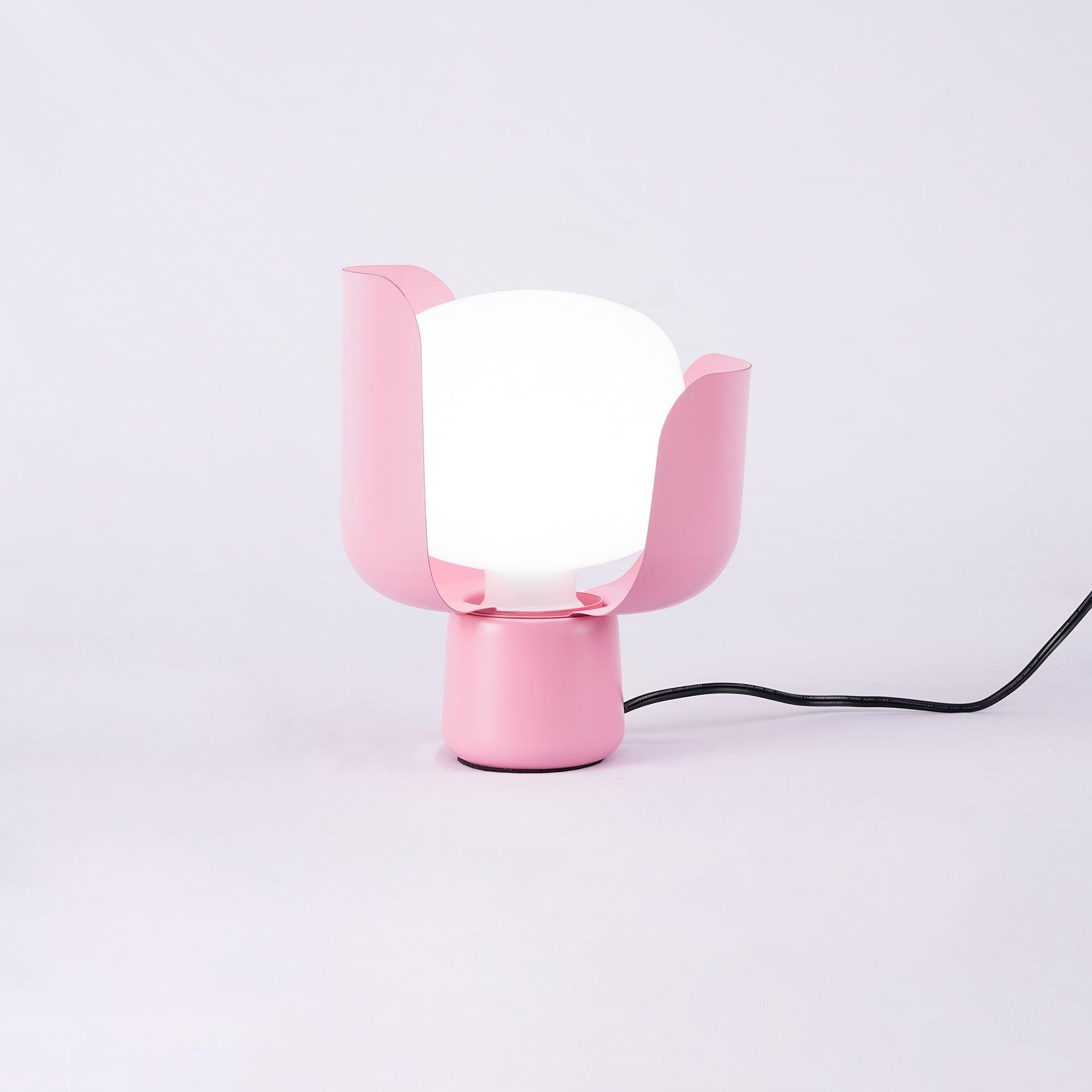 Zuri Plastic Minimalist Table Lamp-Neutral Decor