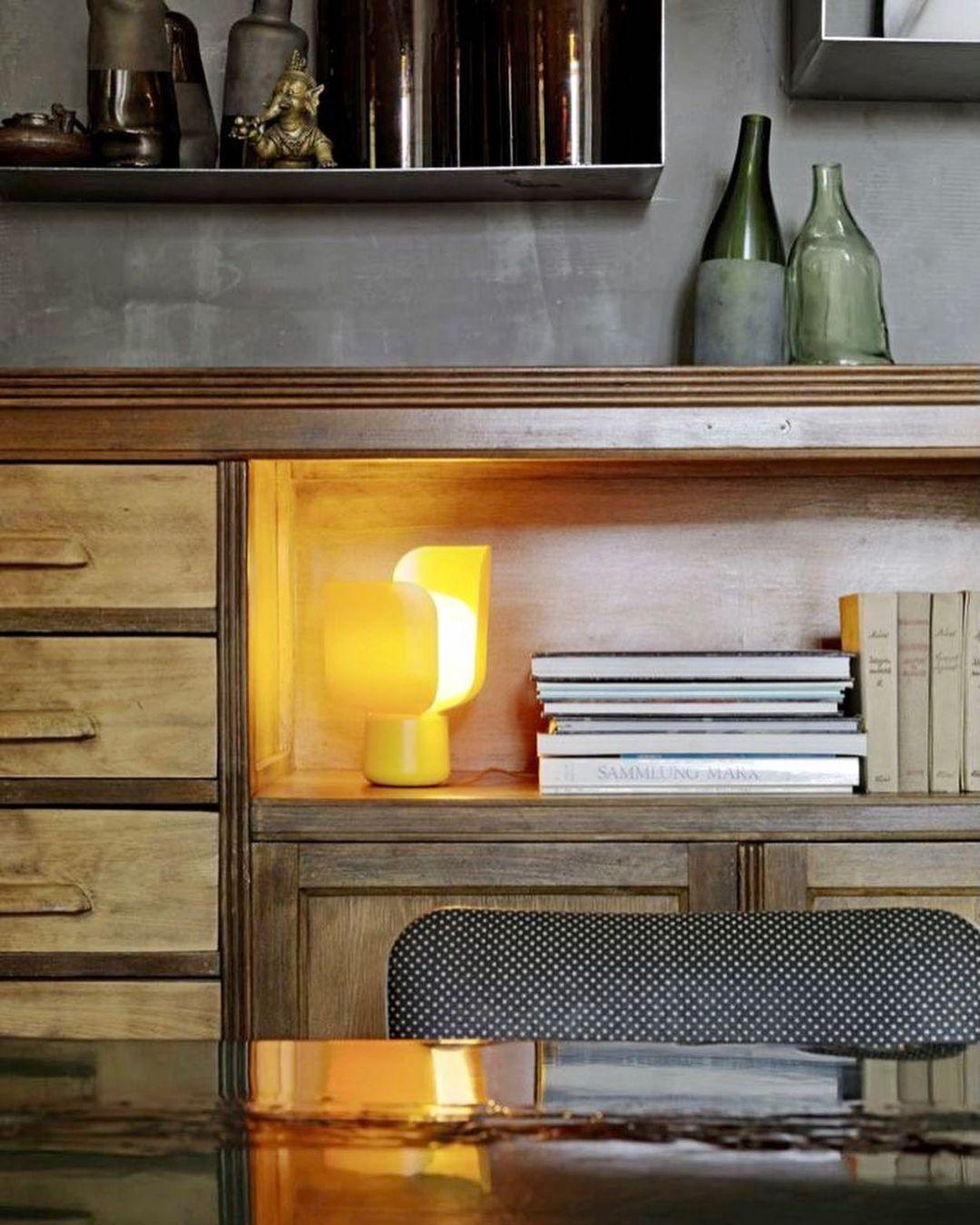 Zuri Plastic Minimalist Table Lamp-Neutral Decor
