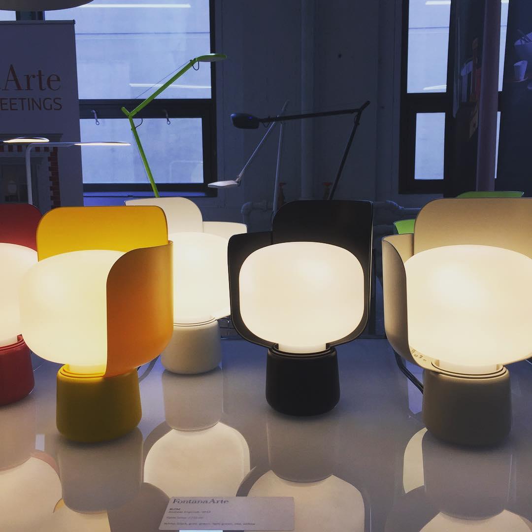 Zuri Plastic Minimalist Table Lamp-Neutral Decor