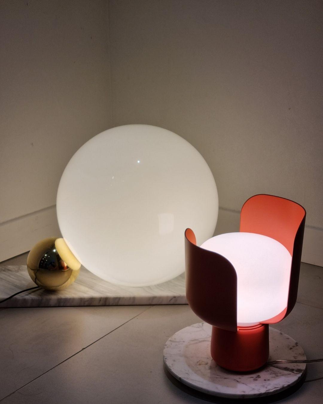 Zuri Plastic Minimalist Table Lamp-Neutral Decor