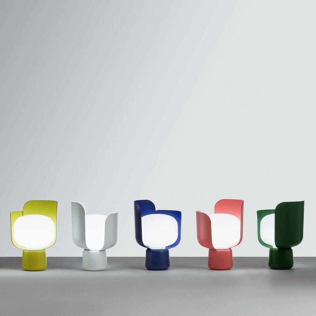 Zuri Plastic Minimalist Table Lamp-Neutral Decor
