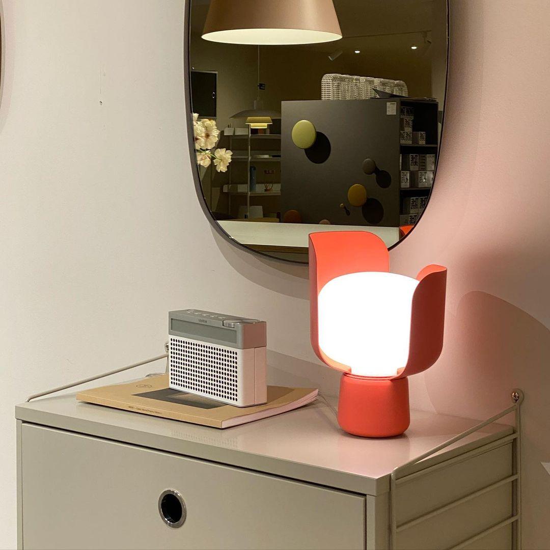 Zuri Plastic Minimalist Table Lamp-Neutral Decor