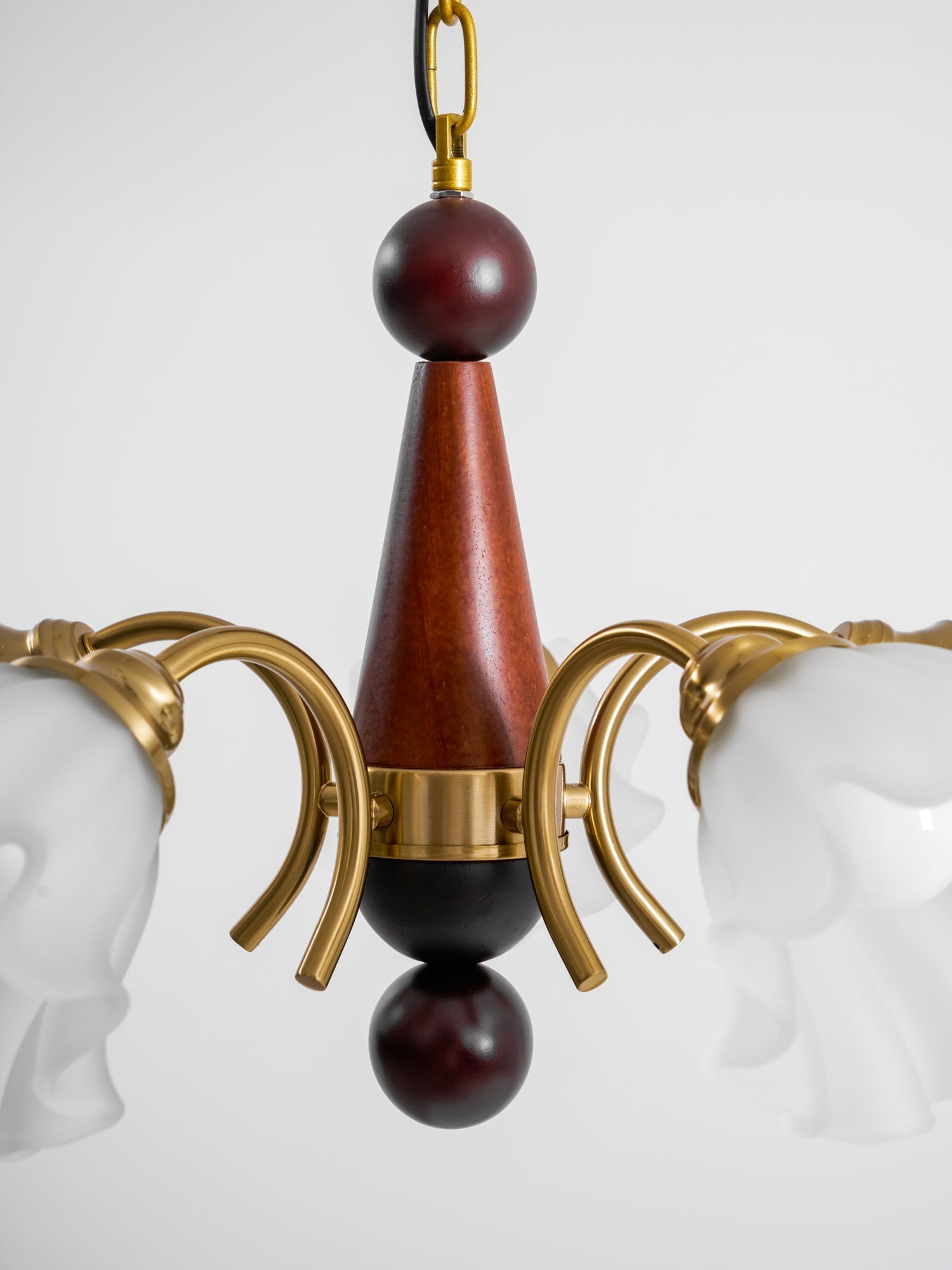 Ilvinan Traditional Elegance Wood Glass Chandelier-Neutral Decor