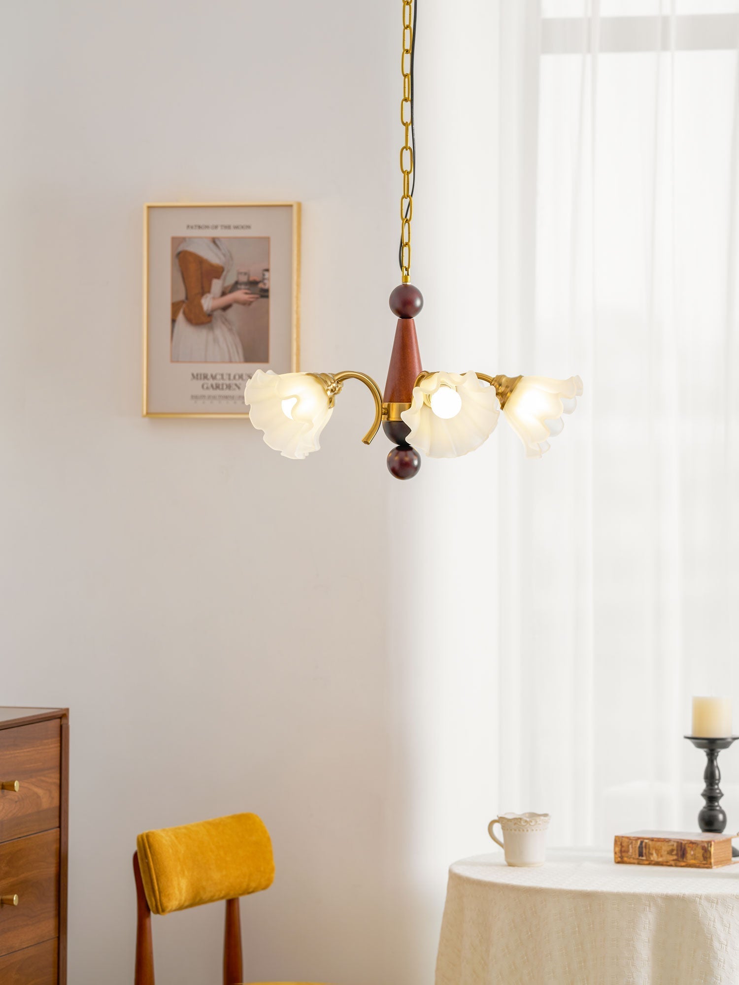 Ilvinan Traditional Elegance Wood Glass Chandelier-Neutral Decor