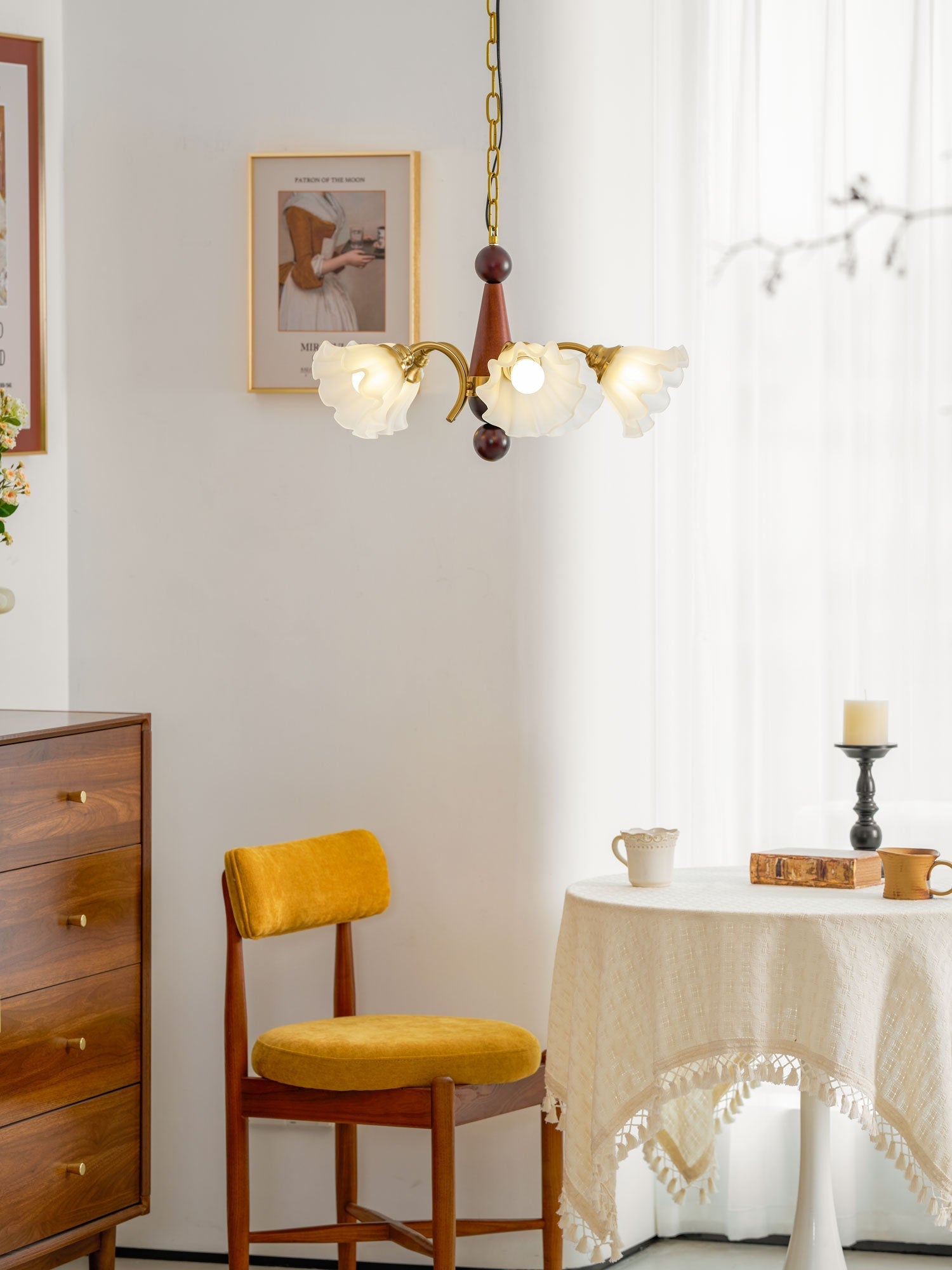 Ilvinan Traditional Elegance Wood Glass Chandelier-Neutral Decor