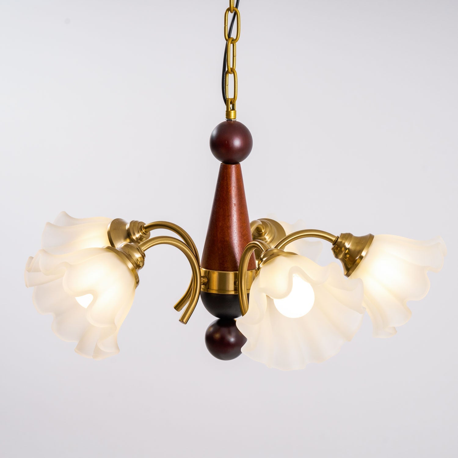 Ilvinan Traditional Elegance Wood Glass Chandelier-Neutral Decor