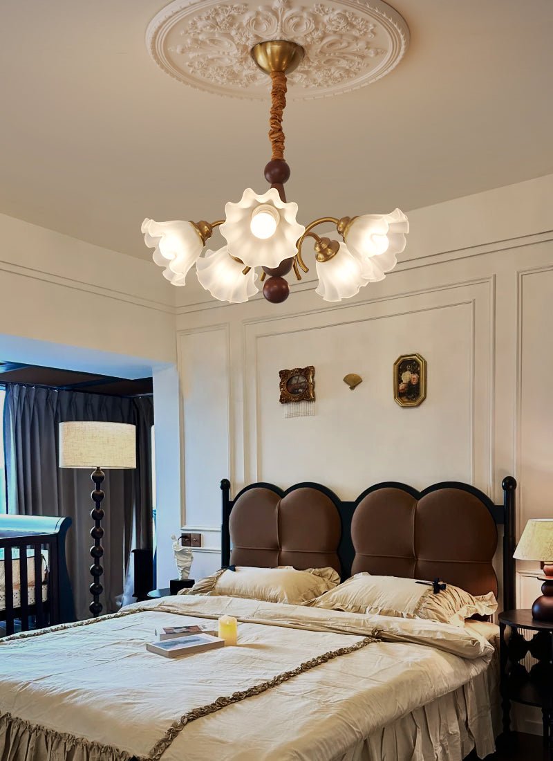 Ilvinan Traditional Elegance Wood Glass Chandelier-Neutral Decor
