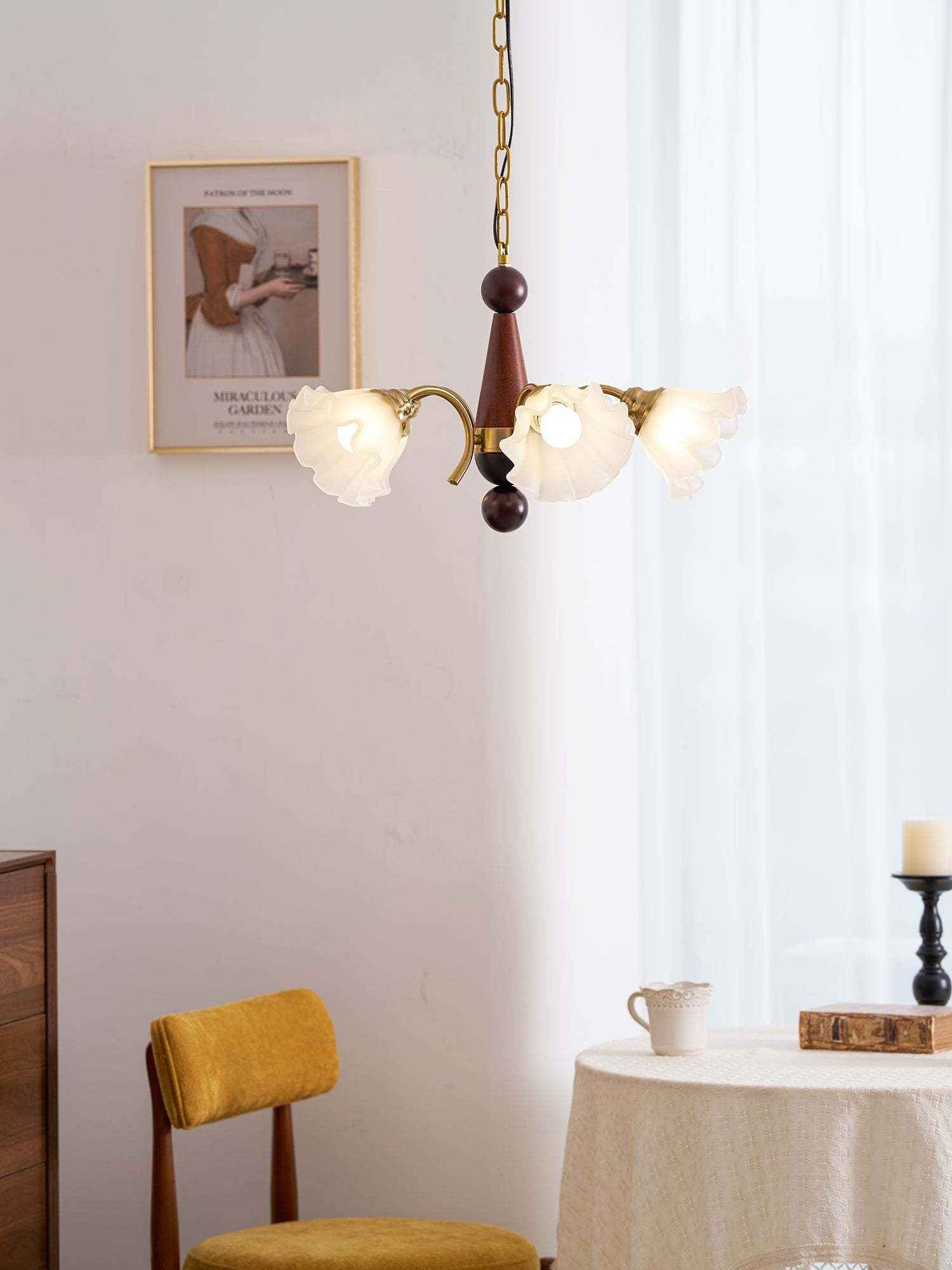 Ilvinan Traditional Elegance Wood Glass Chandelier-Neutral Decor