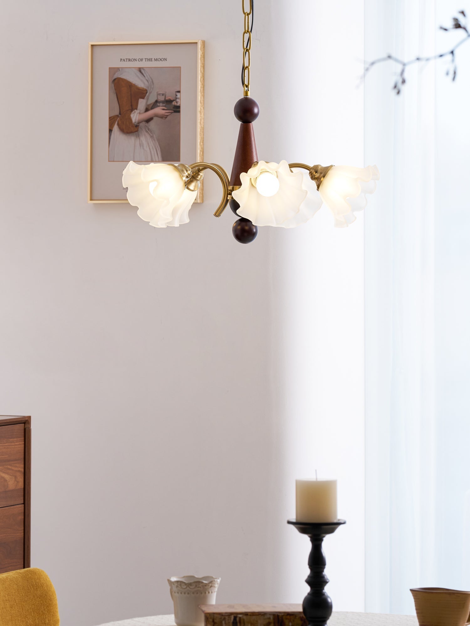 Ilvinan Traditional Elegance Wood Glass Chandelier-Neutral Decor