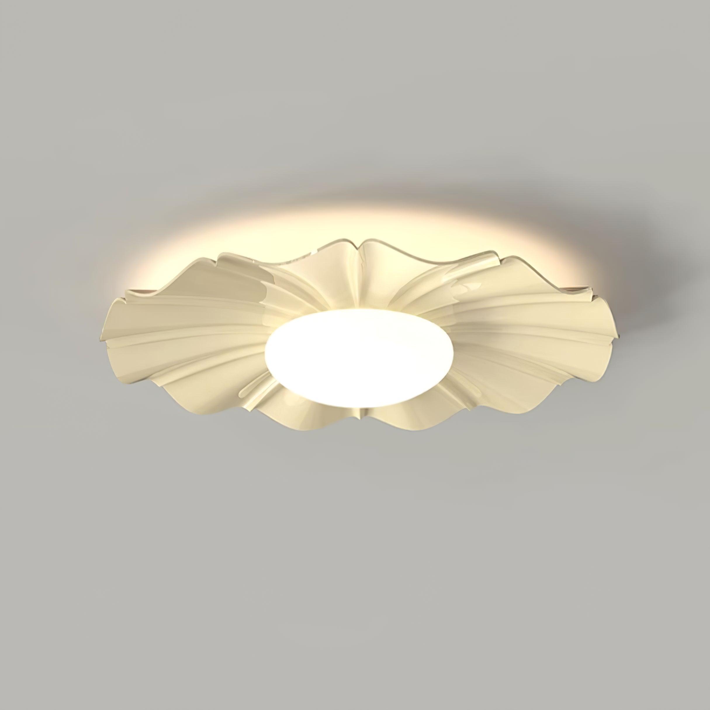Lustra Ceiling Light Gold LED Scalloped for Bedroom-Neutral Decor