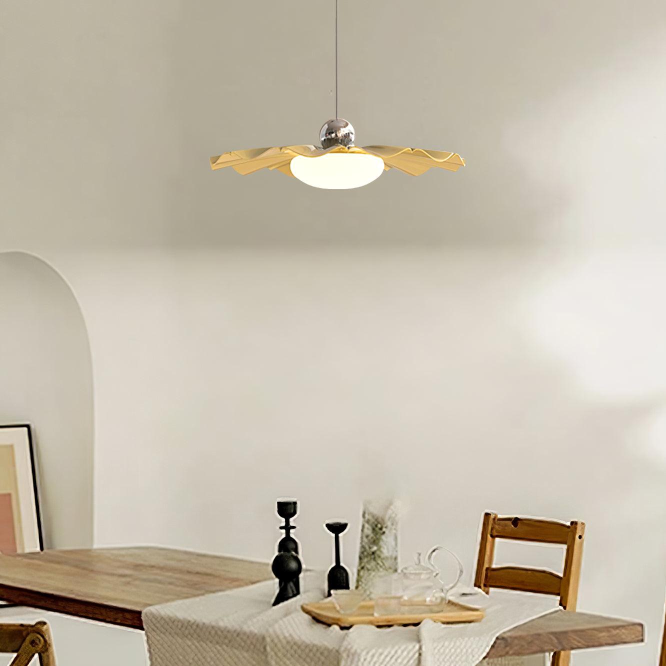 Lustra Pendant Light Brass Acrylic Dining-Neutral Decor