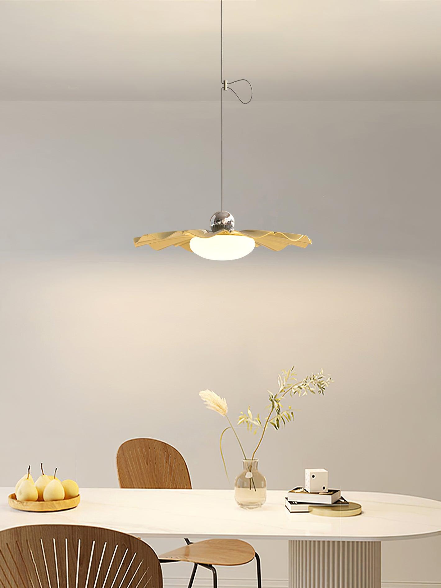 Lustra Pendant Light Brass Acrylic Dining-Neutral Decor