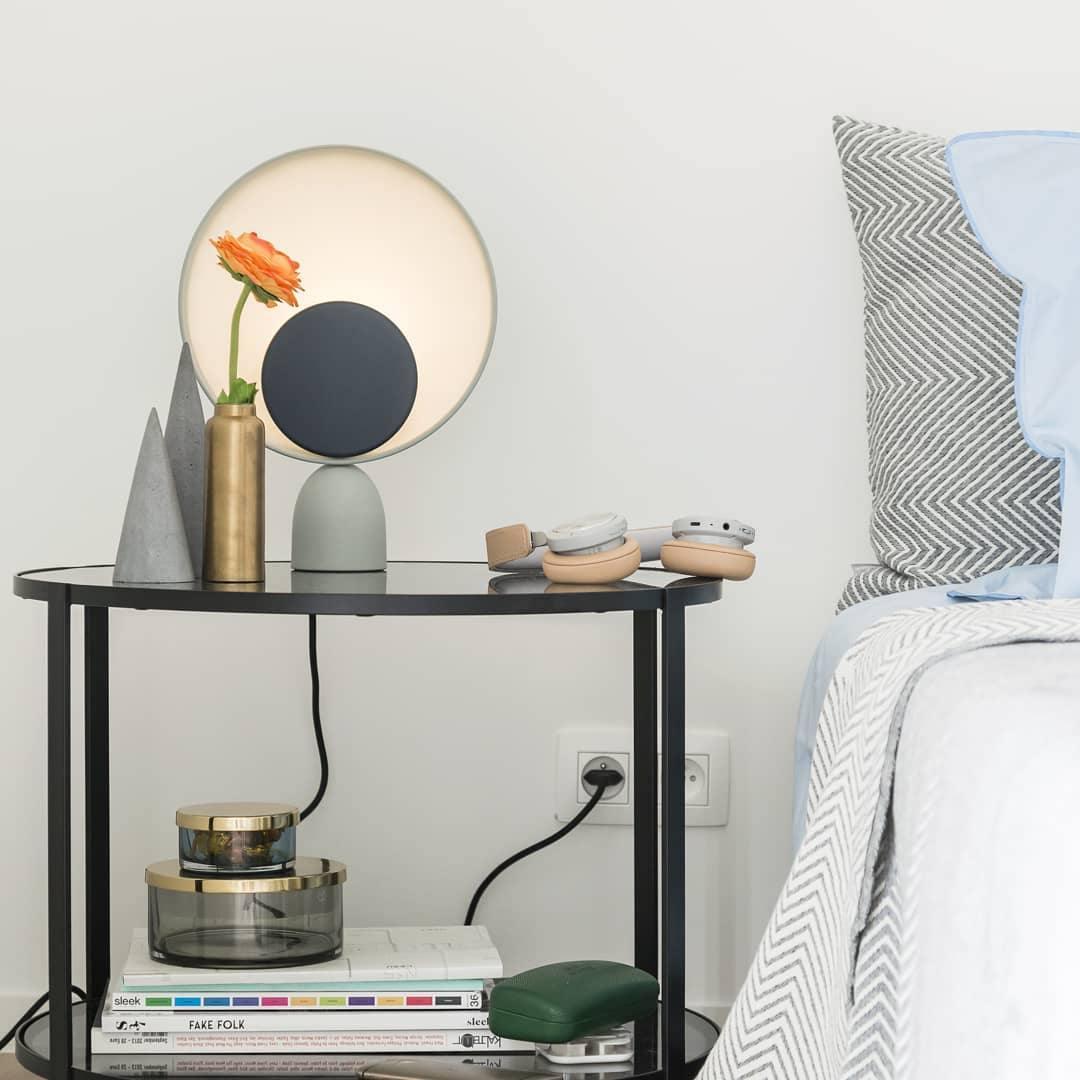 Prynd Modern Table Lamp-Neutral Decor